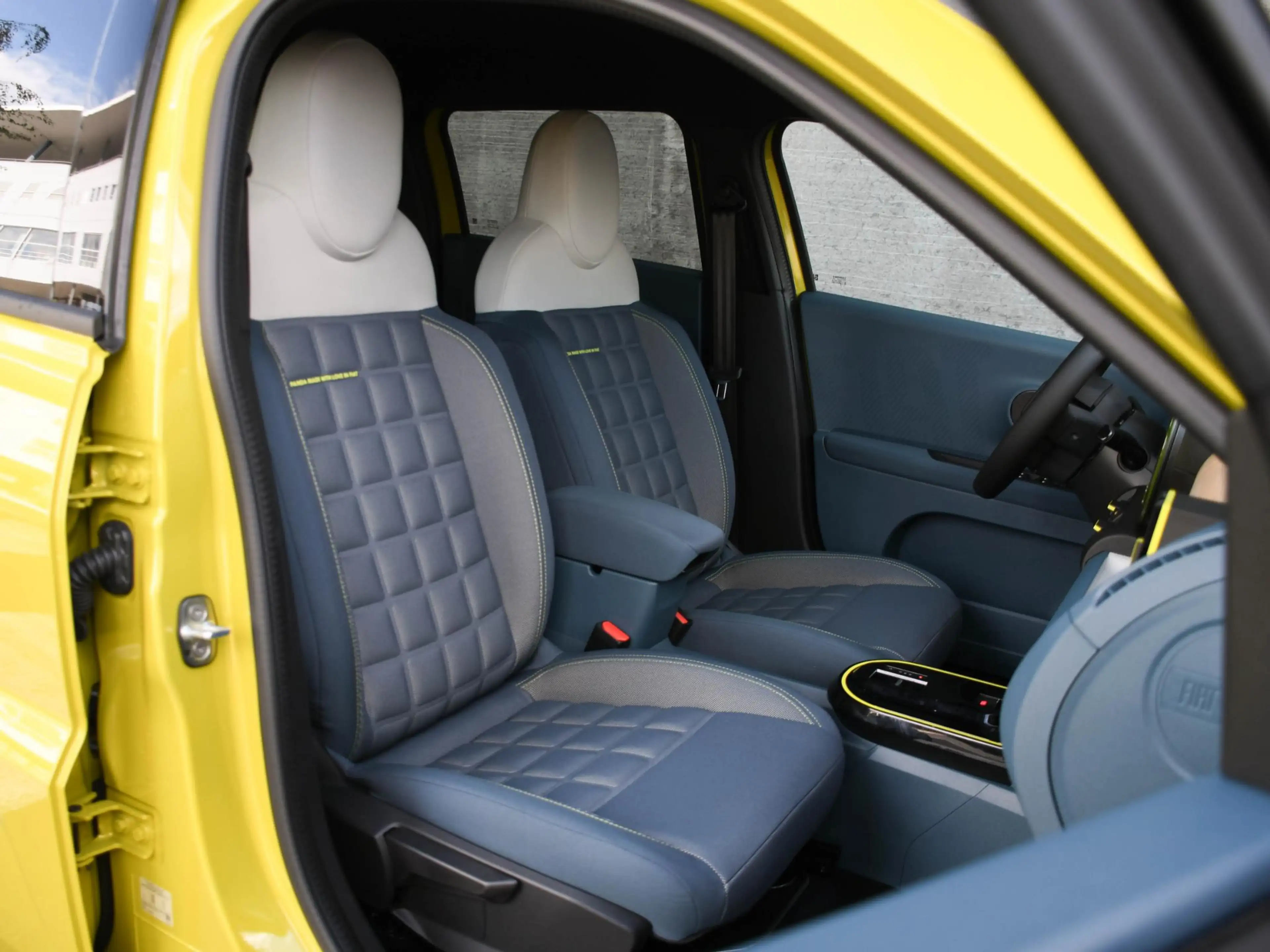 Fiat Grande Panda La Prima 44kWh 118pk Automaat STOEl/STUURVERWARMIN — photo 10