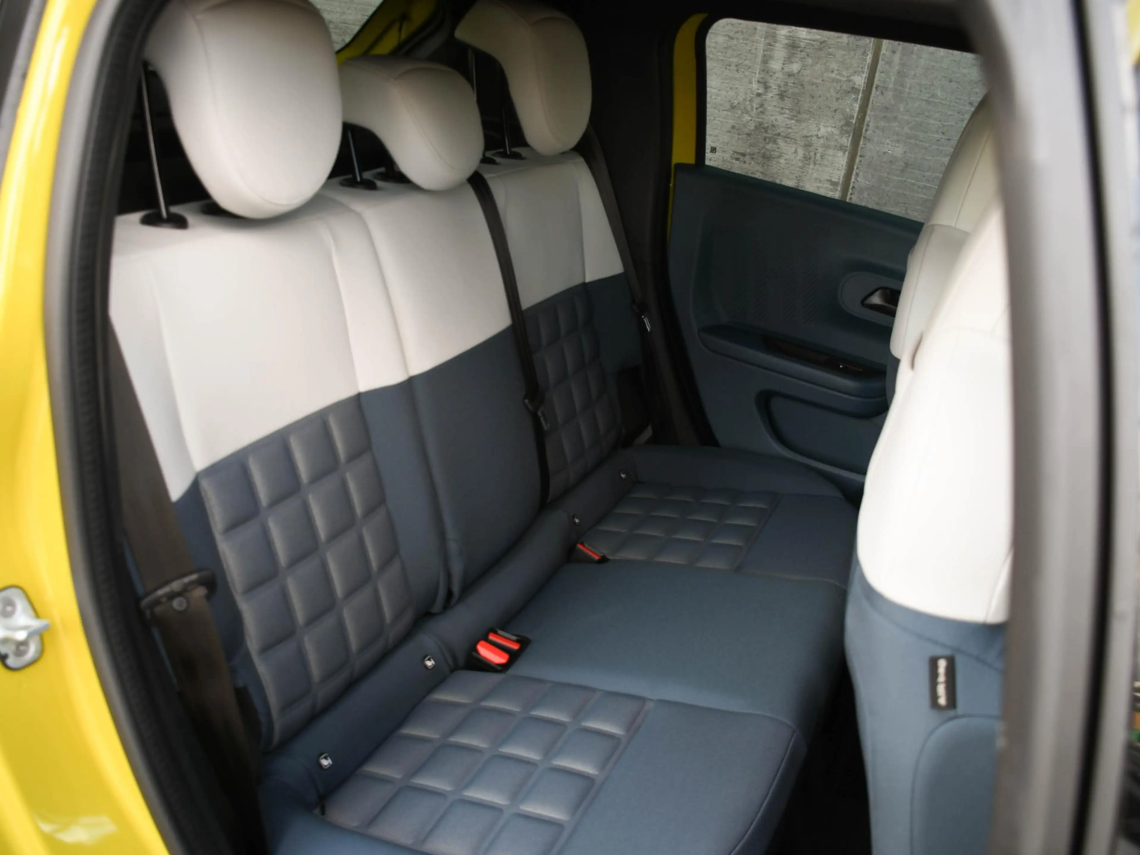 Fiat Grande Panda La Prima 44kWh 118pk Automaat STOEl/STUURVERWARMIN — photo 11