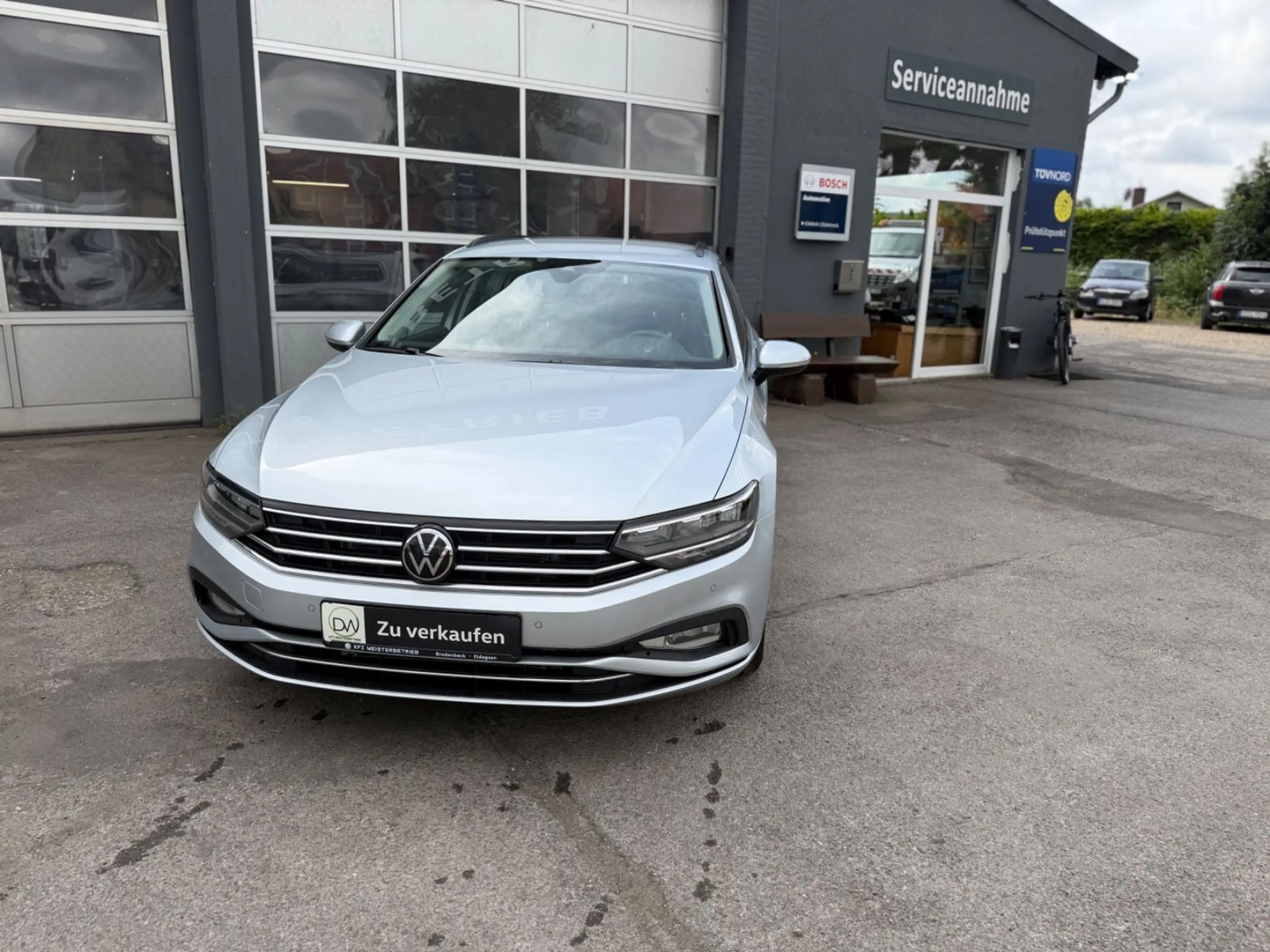 Volkswagen Passat Variant Business — photo 2
