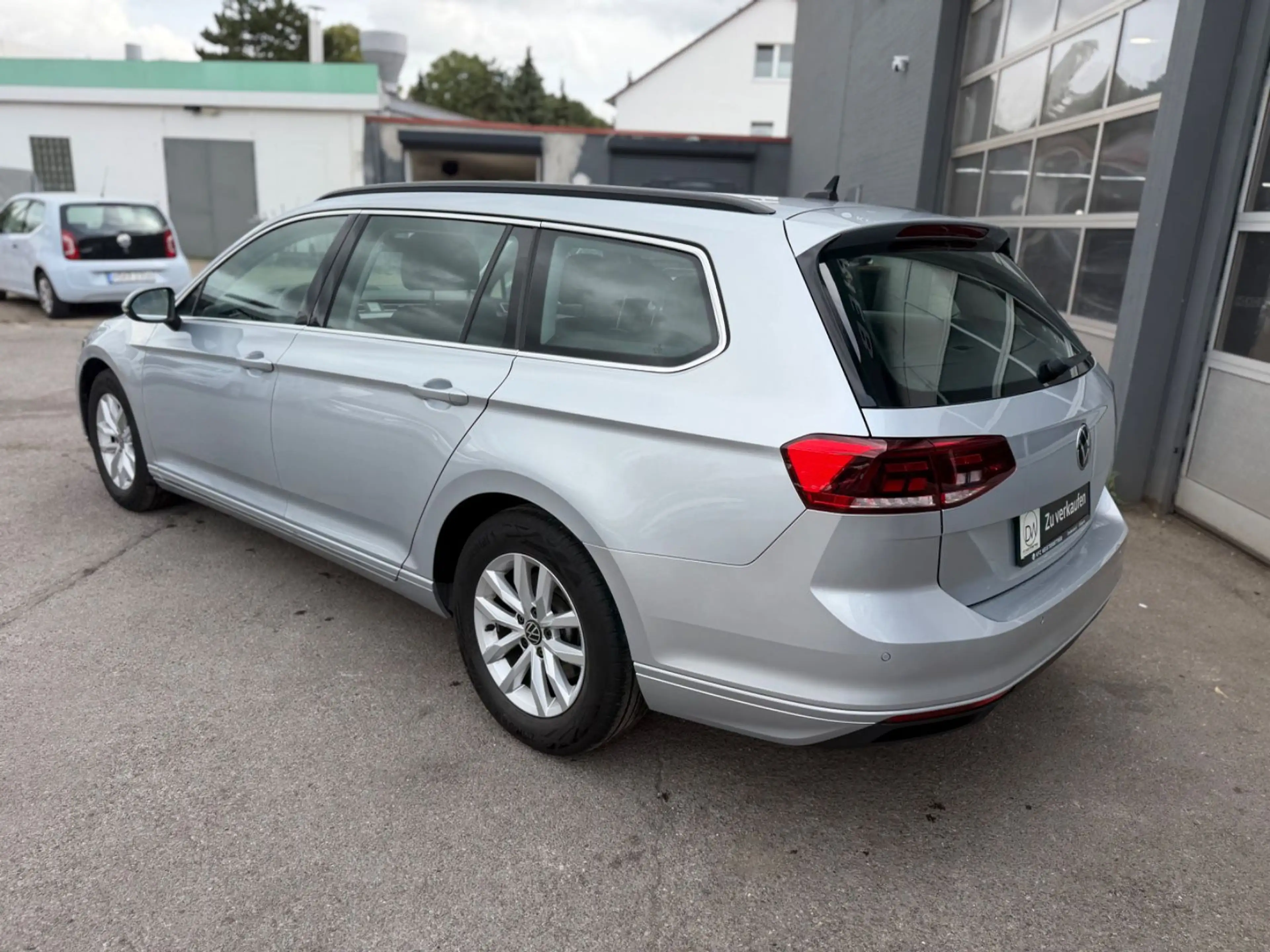 Volkswagen Passat Variant Business — photo 8