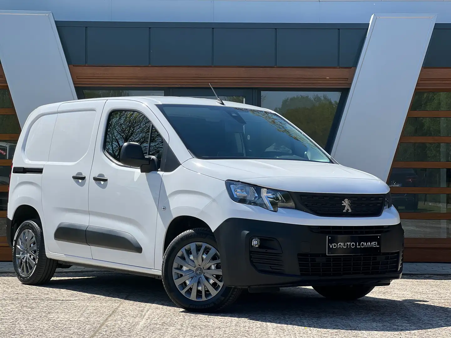 Peugeot Partner 1.5D- AUTOMAAT - NAVI - CAMERA - CRUISE - GARANTIE Blanco - 1