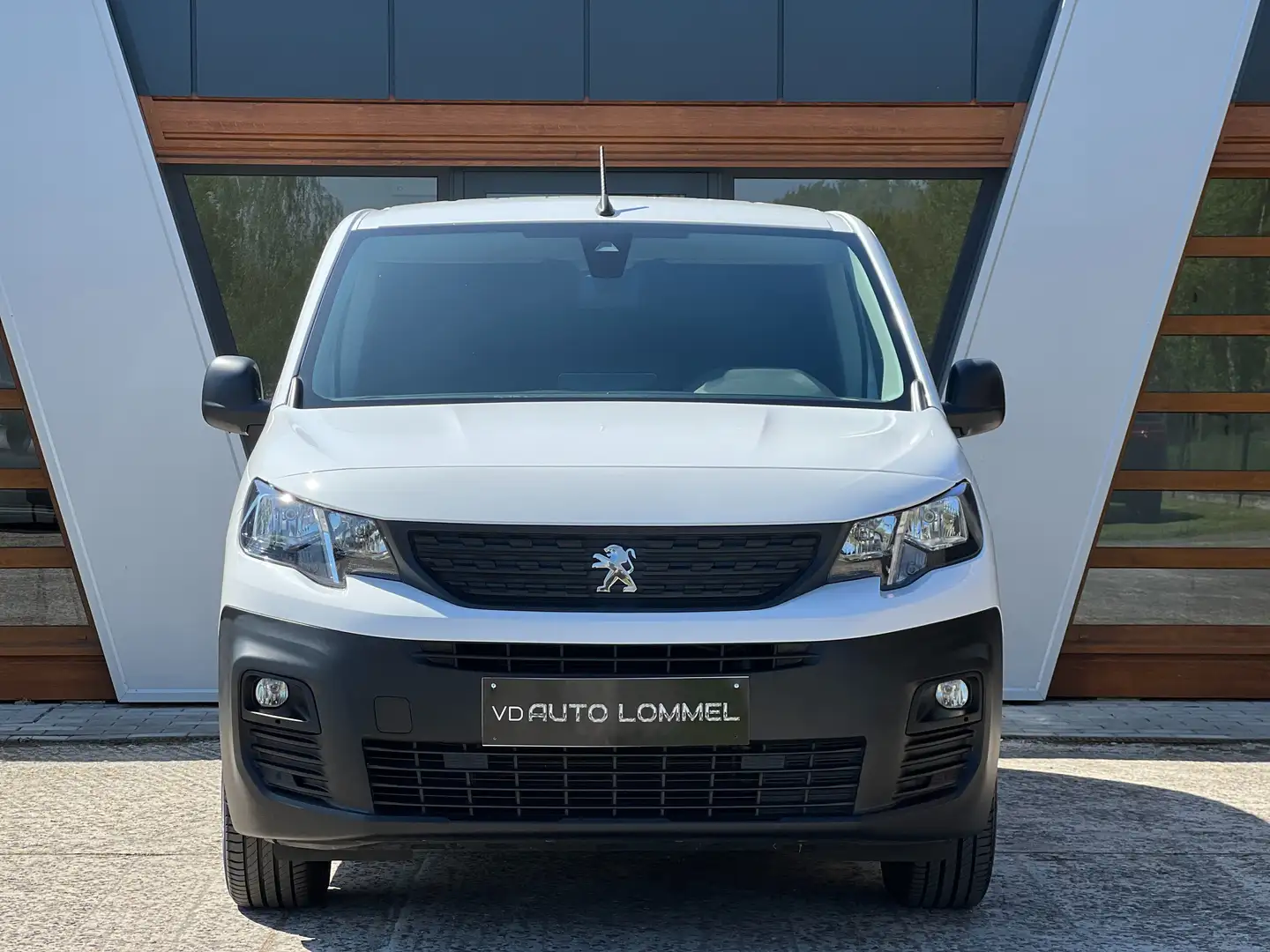 Peugeot Partner 1.5D- AUTOMAAT - NAVI - CAMERA - CRUISE - GARANTIE Blanco - 2