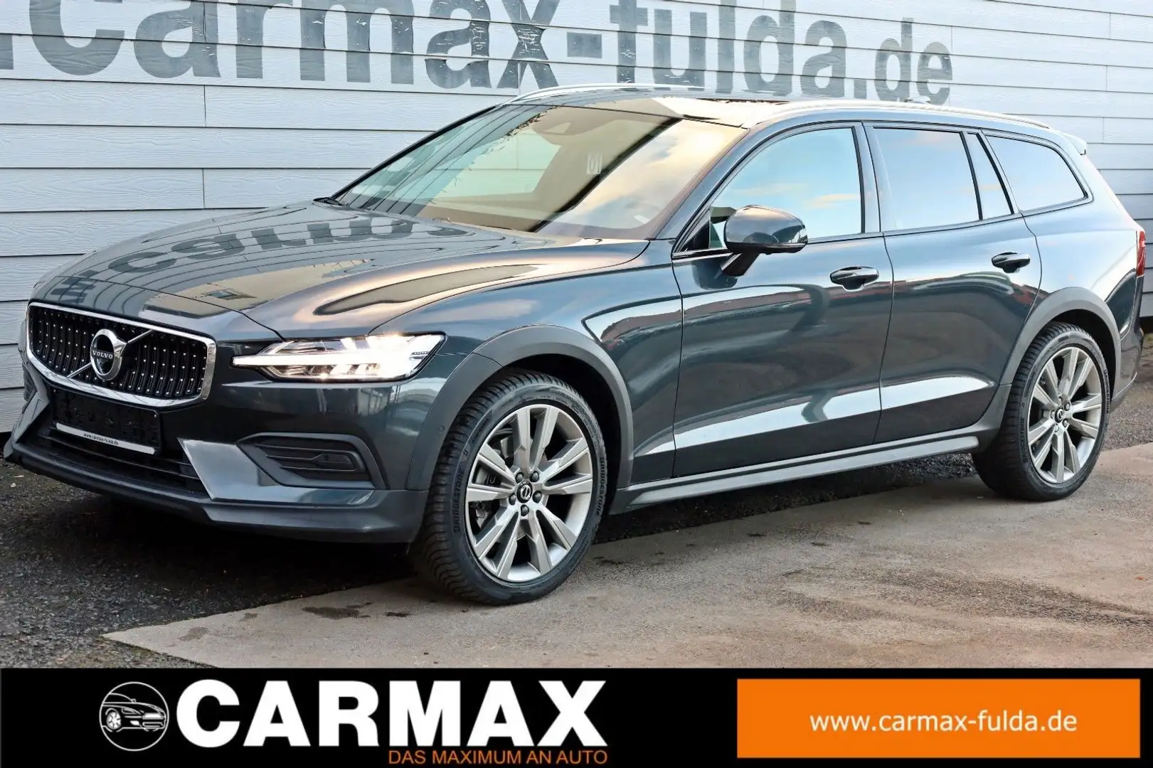 Volvo V60 Cross Country AWD Leder,Navi,LED,PanDach,ACC,4xSH,360° Gris - 1