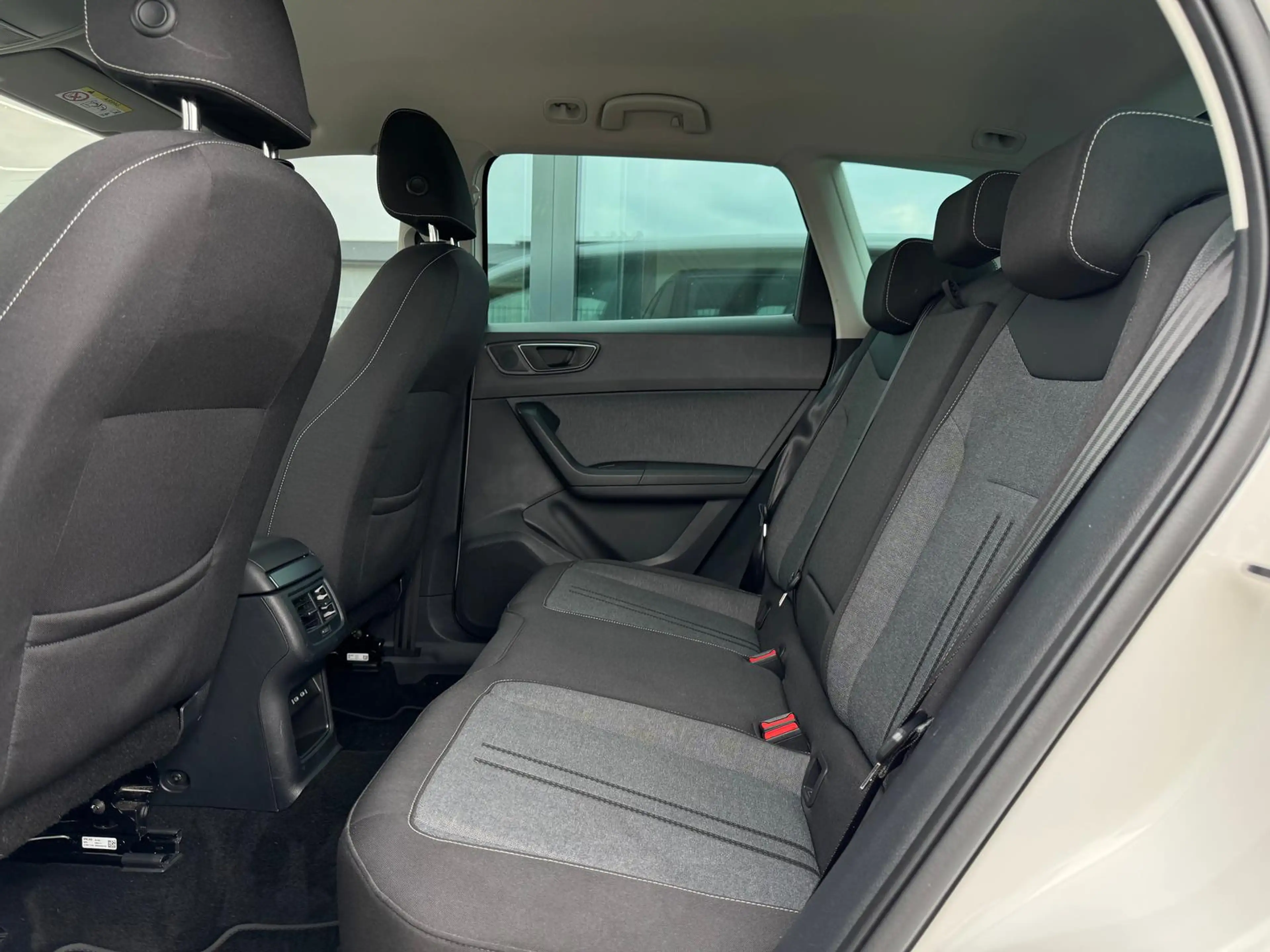 SEAT Ateca Style 2.0 TDI/DSG/LED/AHK/VIRTUAL/ACC/ — photo 8
