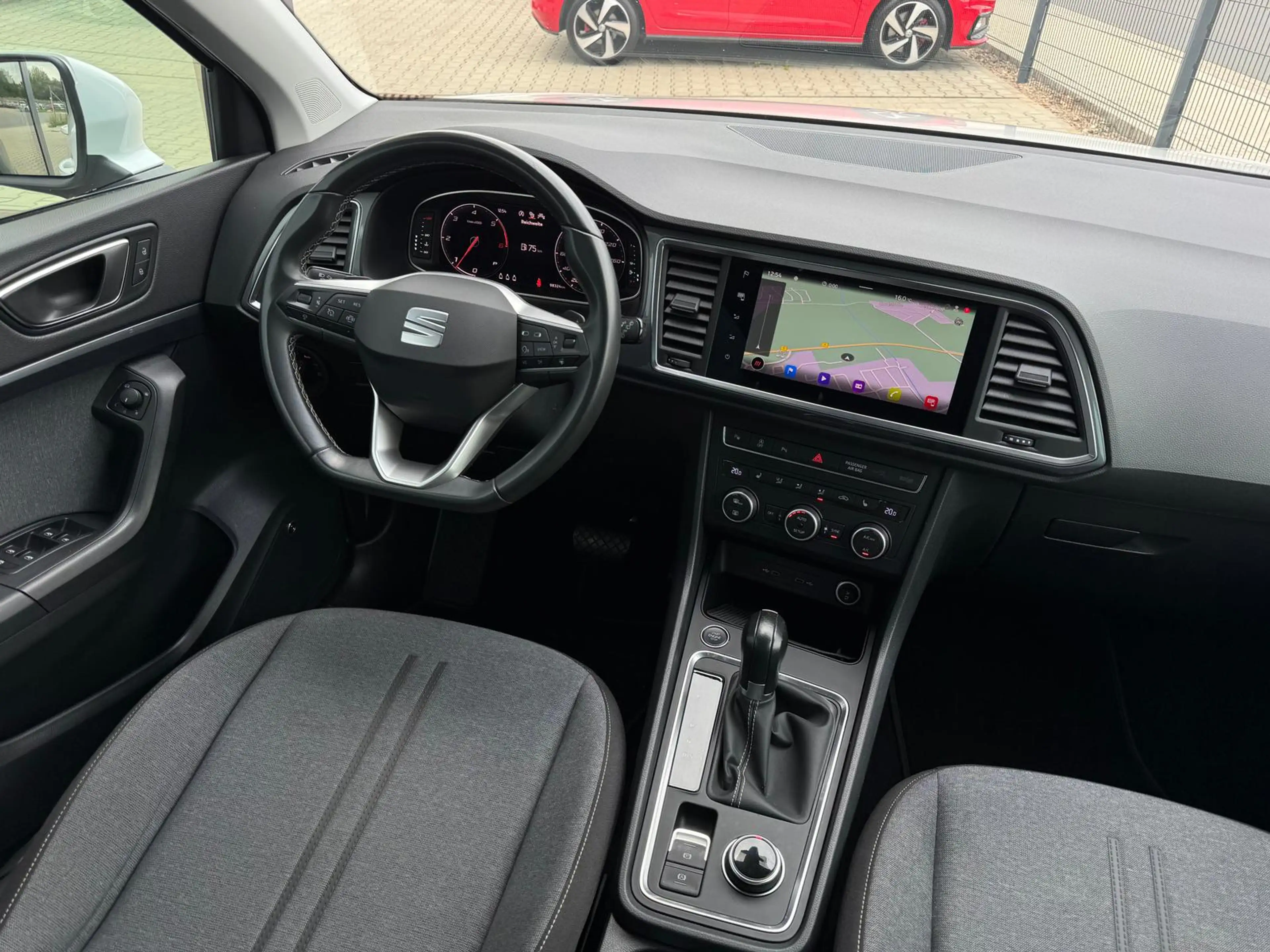 SEAT Ateca Style 2.0 TDI/DSG/LED/AHK/VIRTUAL/ACC/ — photo 9