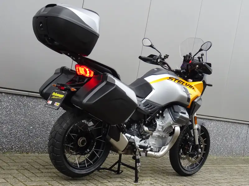 Moto Guzzi Stelvio - foto 3