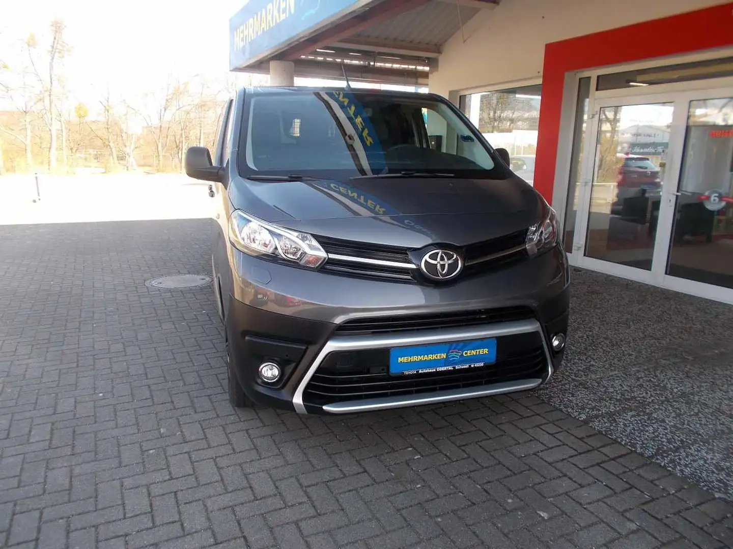 Toyota Proace 2,0-l-L2 Meister Brown - 2