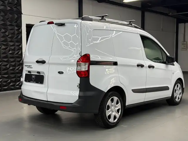 Ford Transit view 9