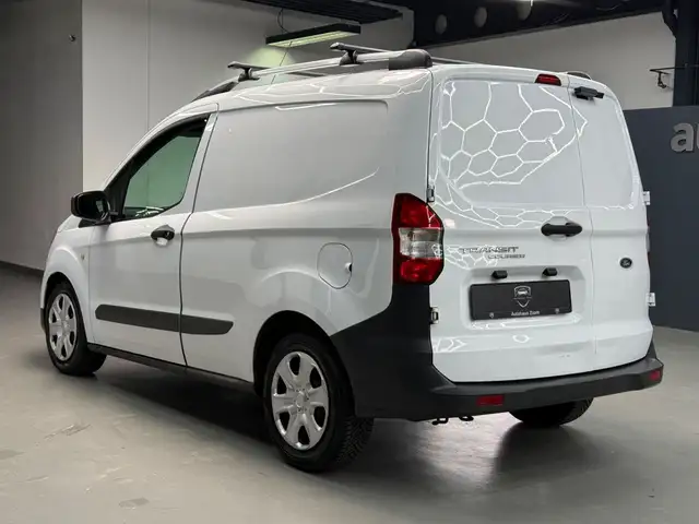 Ford Transit view 6