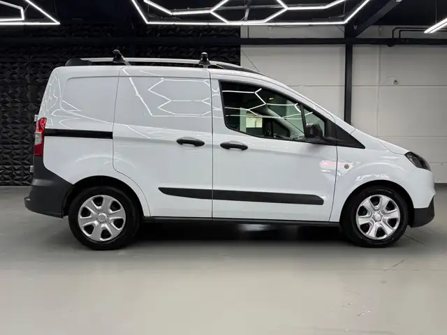 Ford Transit view 10