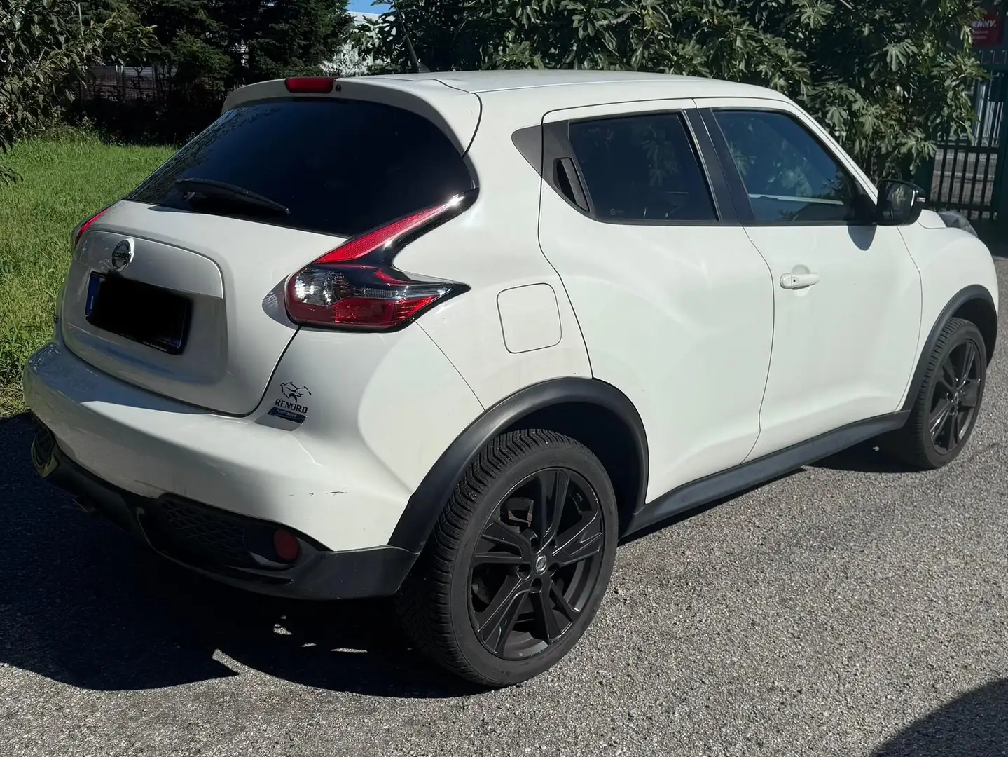 Nissan Juke Juke 1.5 dci Tekna c/pelle 110cv E6 Bianco - 2