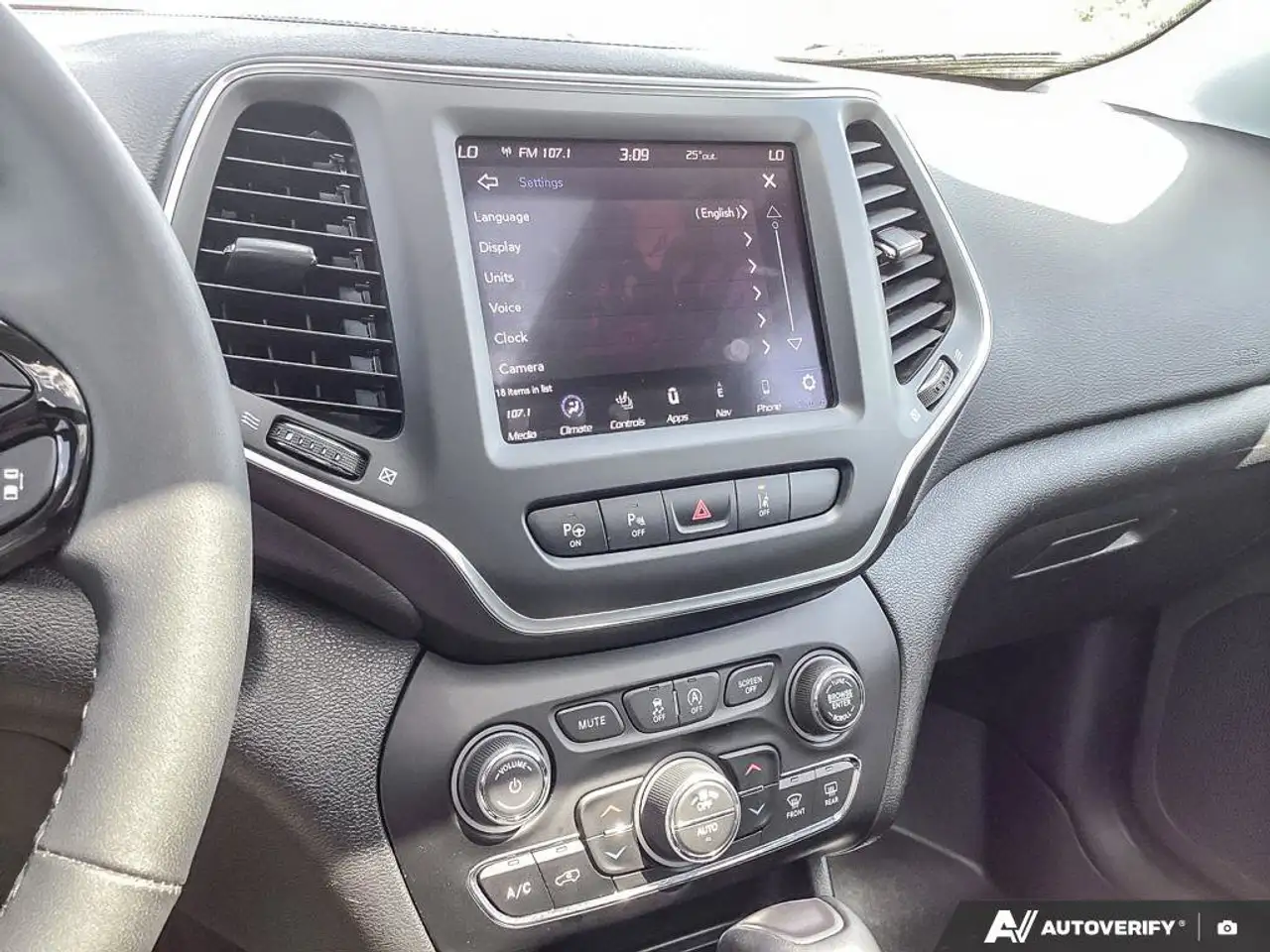 Jeep Cherokee снимка Jeep Cherokee