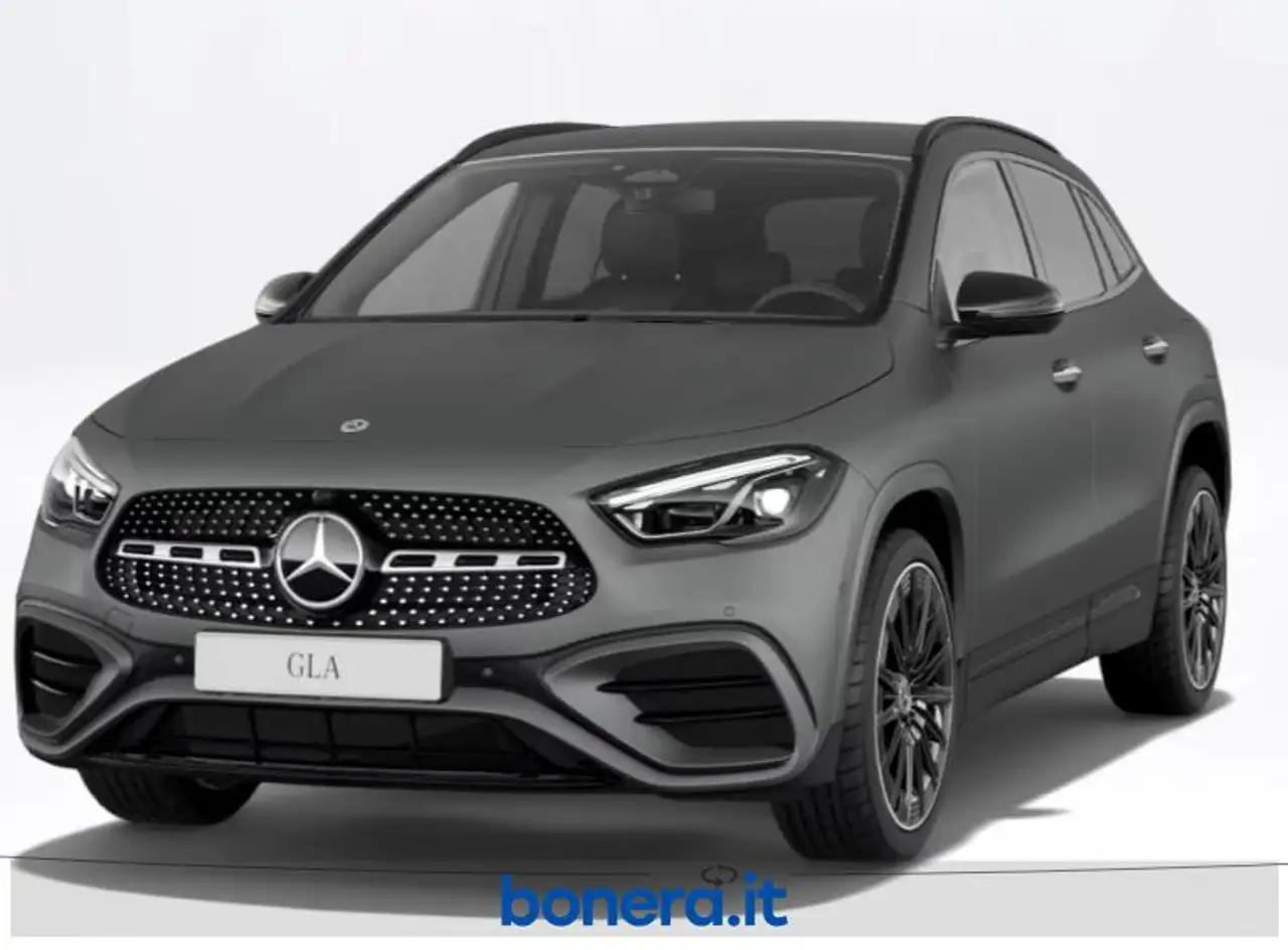 Mercedes-Benz GLA 200