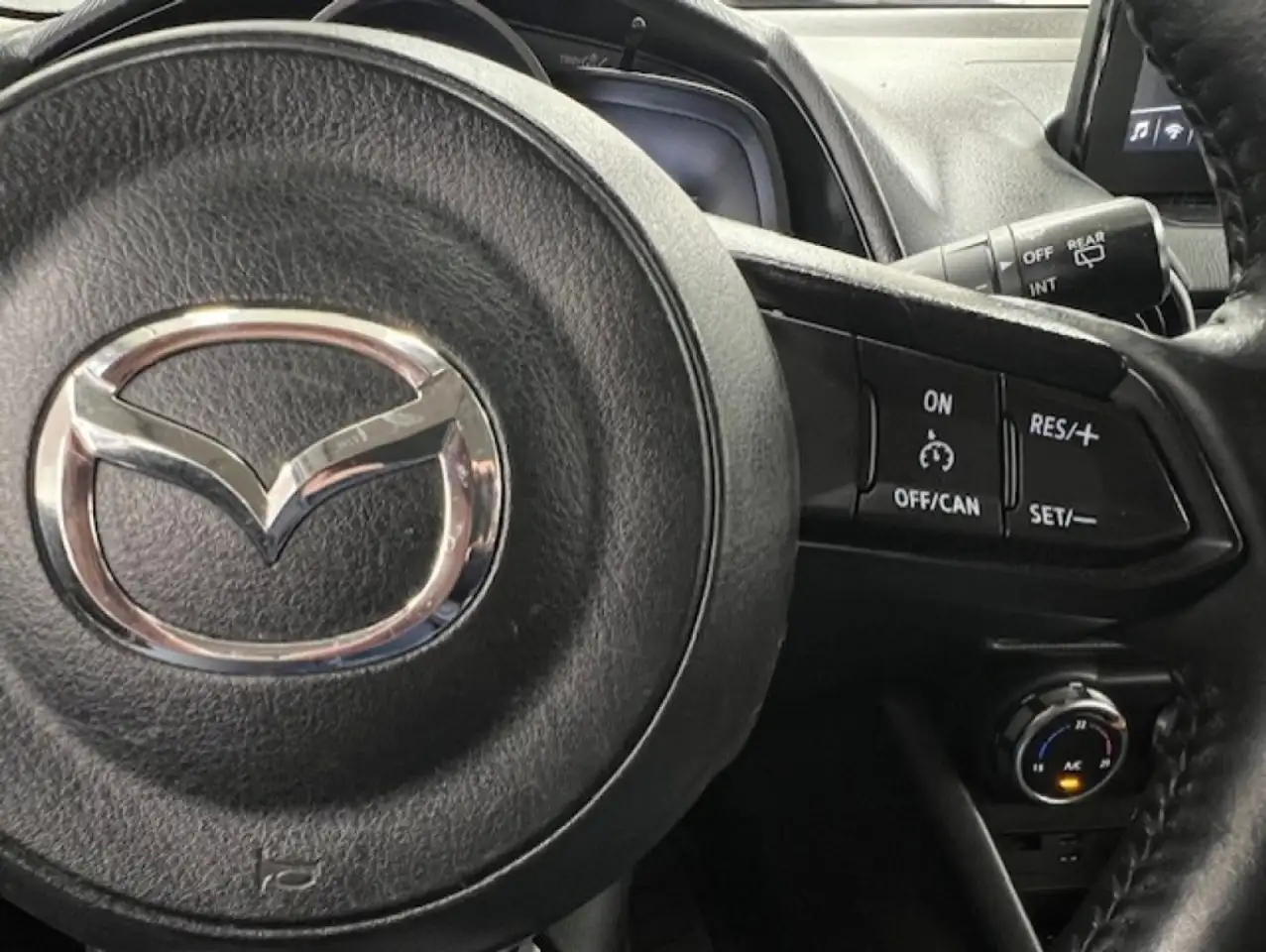 Mazda CX-3 снимка Mazda CX-3