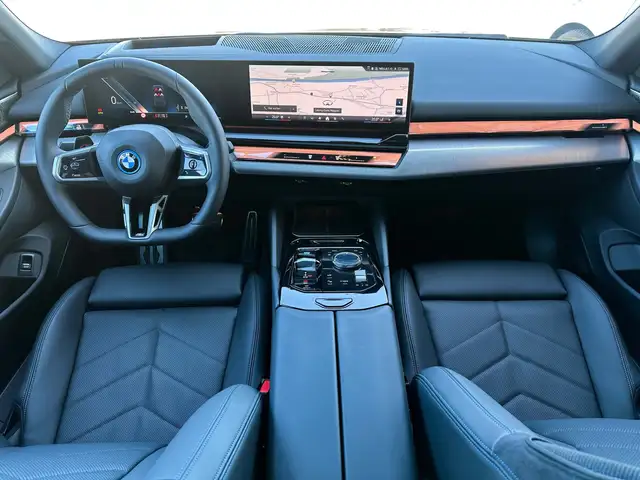 BMW i5 xDrive40 M-Sportpaket Pro Ansicht 24