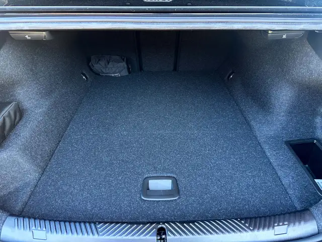 BMW i5 xDrive40 M-Sportpaket Pro Ansicht 32