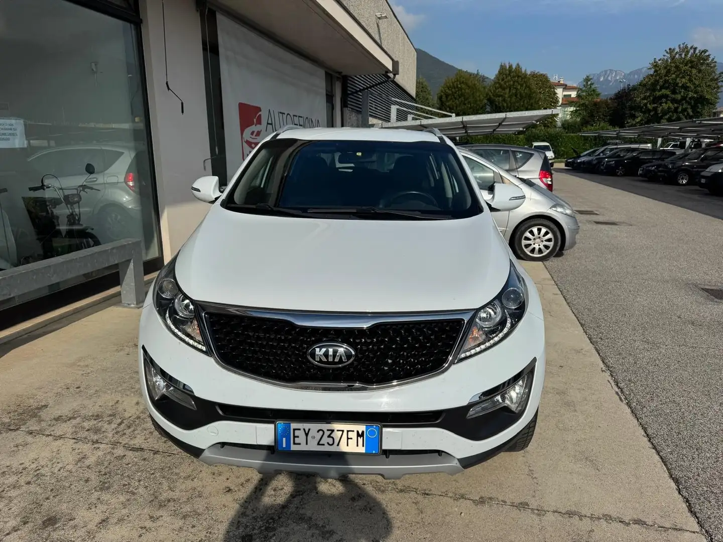 Kia Sportage Sportage 2.0 crdi Pure Rebel awd 136cv Blanc - 2