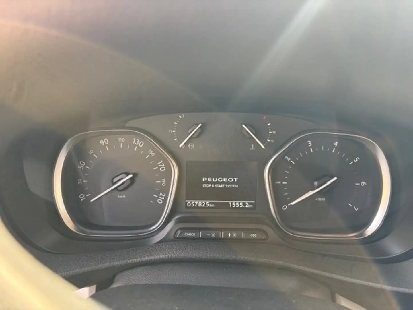 Peugeot Expert Expert 2.0 BlueHDi BusL.S Grijs - 2