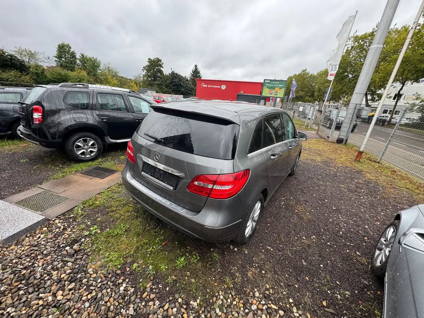 Mercedes-Benz B 200 Steuerkette/Insp/Tüv Grau - 2