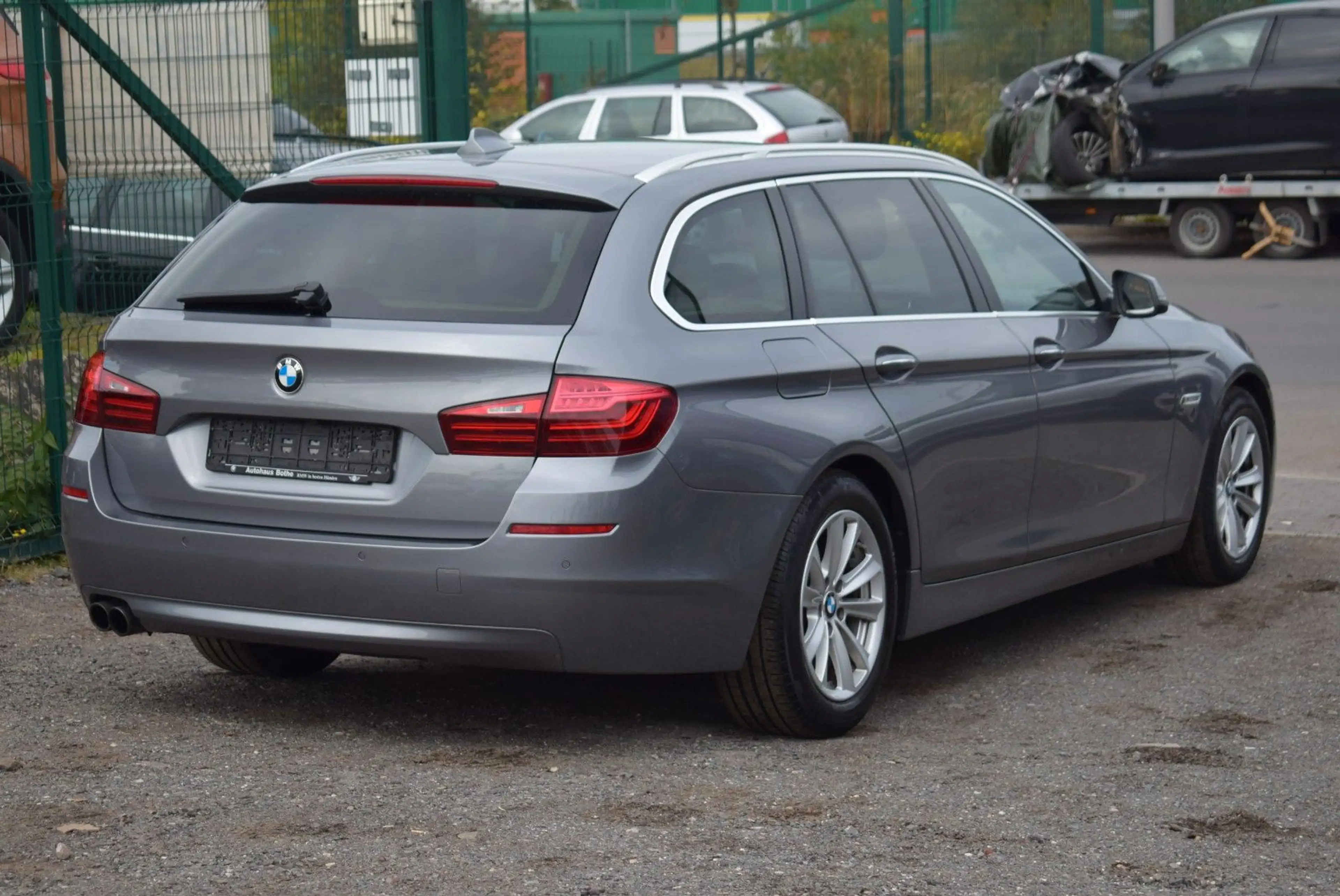 BMW 528 5 Touring 528 i xDrive Luxury Line — photo 4