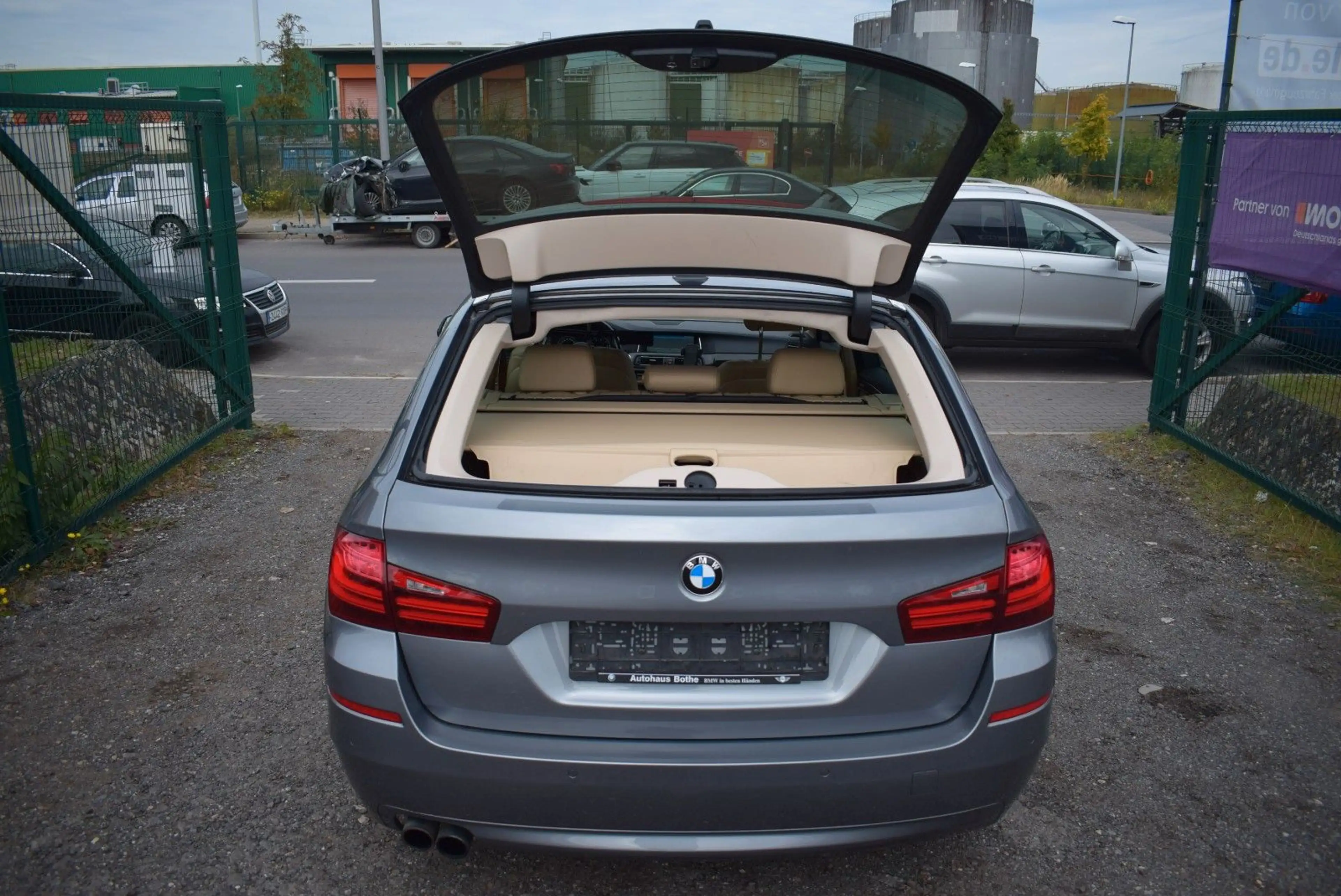 BMW 528 5 Touring 528 i xDrive Luxury Line — photo 9
