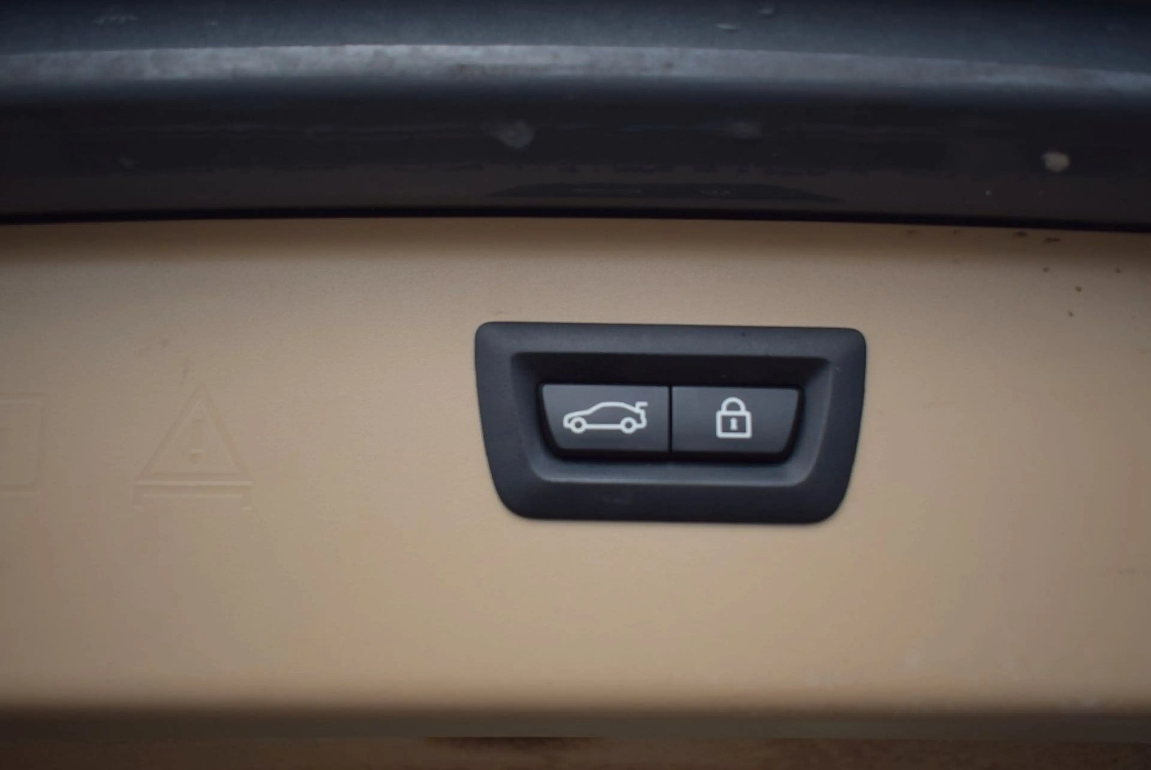 BMW 528 5 Touring 528 i xDrive Luxury Line — photo 8