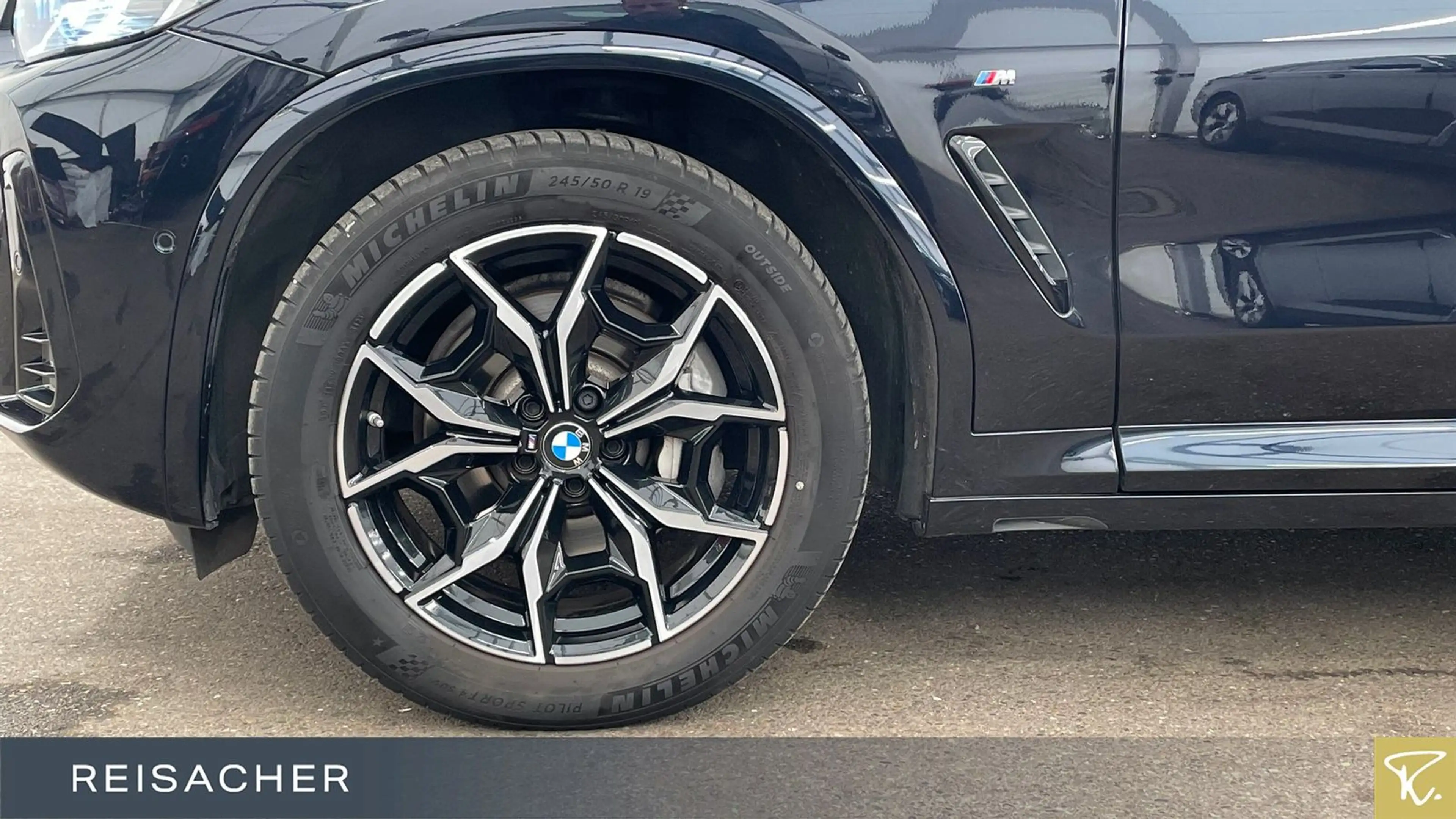 BMW X4 xDrive30i M-Sport Pano AHK RFK PDC LCPr 19"LM — photo 3