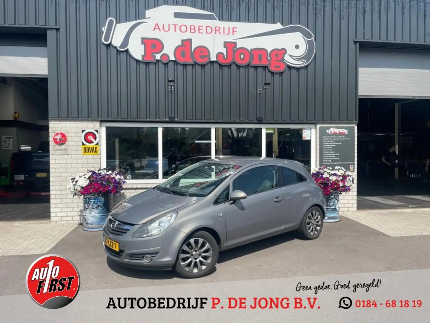 Opel Corsa 1.2-16V 111 EDITION Airco--TREKHAAK--Cruise contro Marrón - 1
