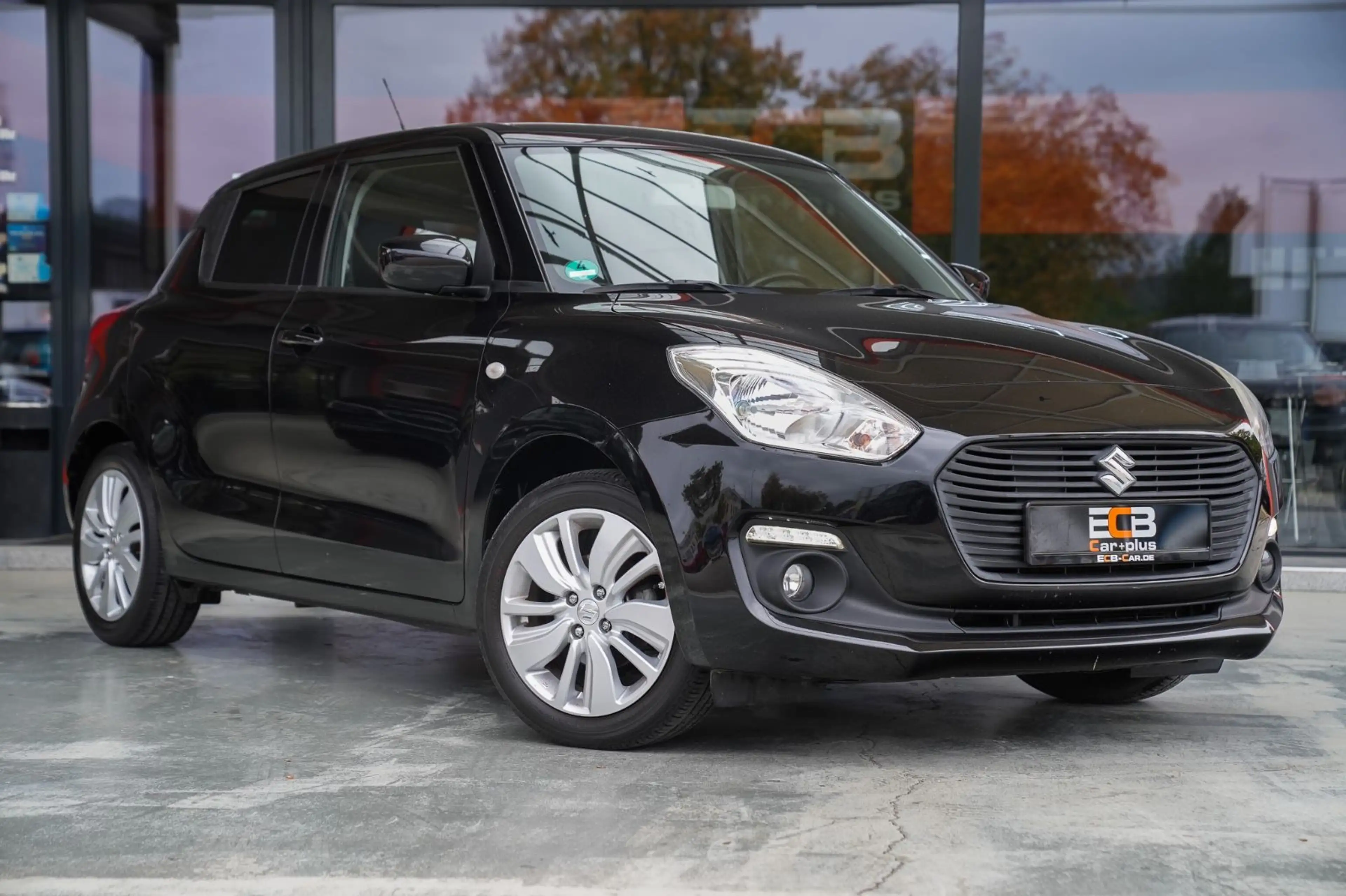 Suzuki Swift Basic *1.Hand/SHZ/Klima* — photo 12