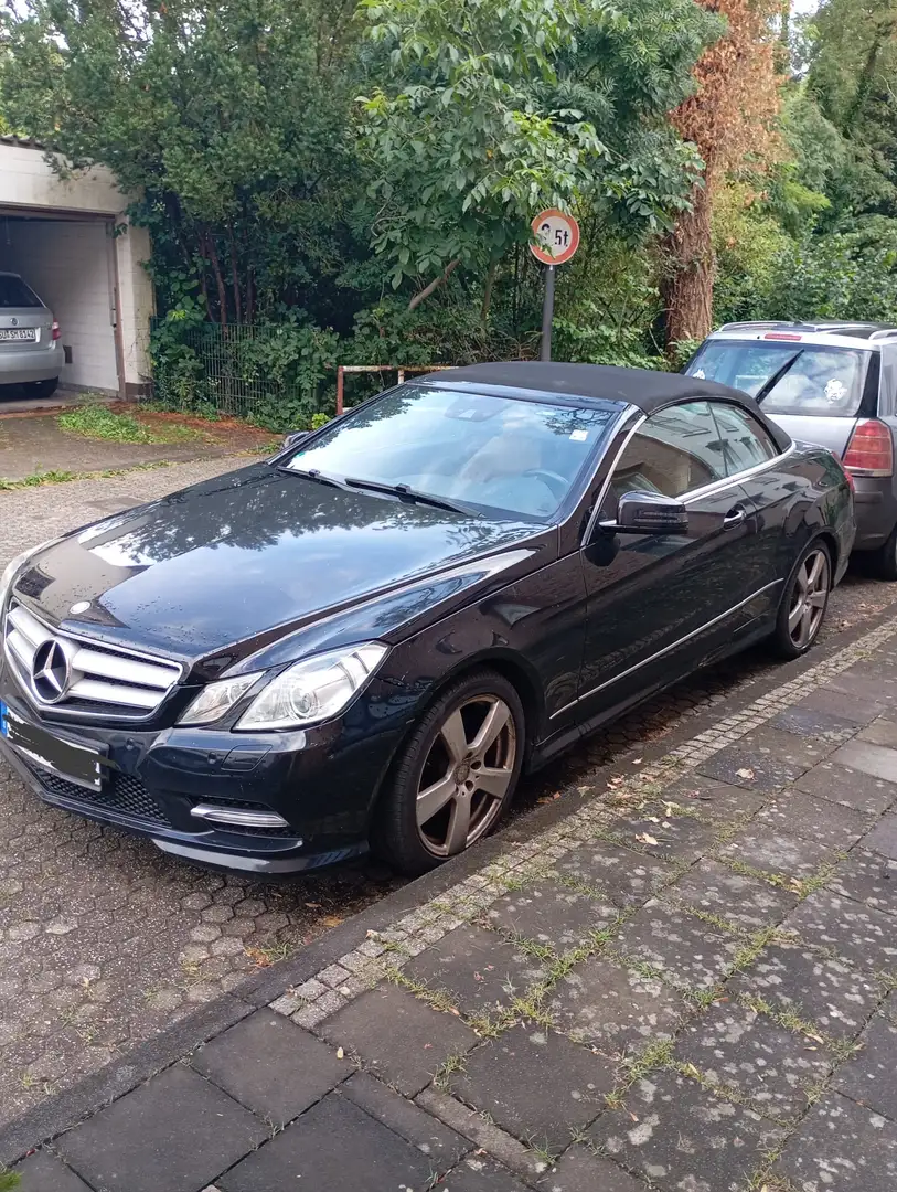 Mercedes-Benz E 220 E 220 CDI BlueEfficiency (207.402) Noir - 1