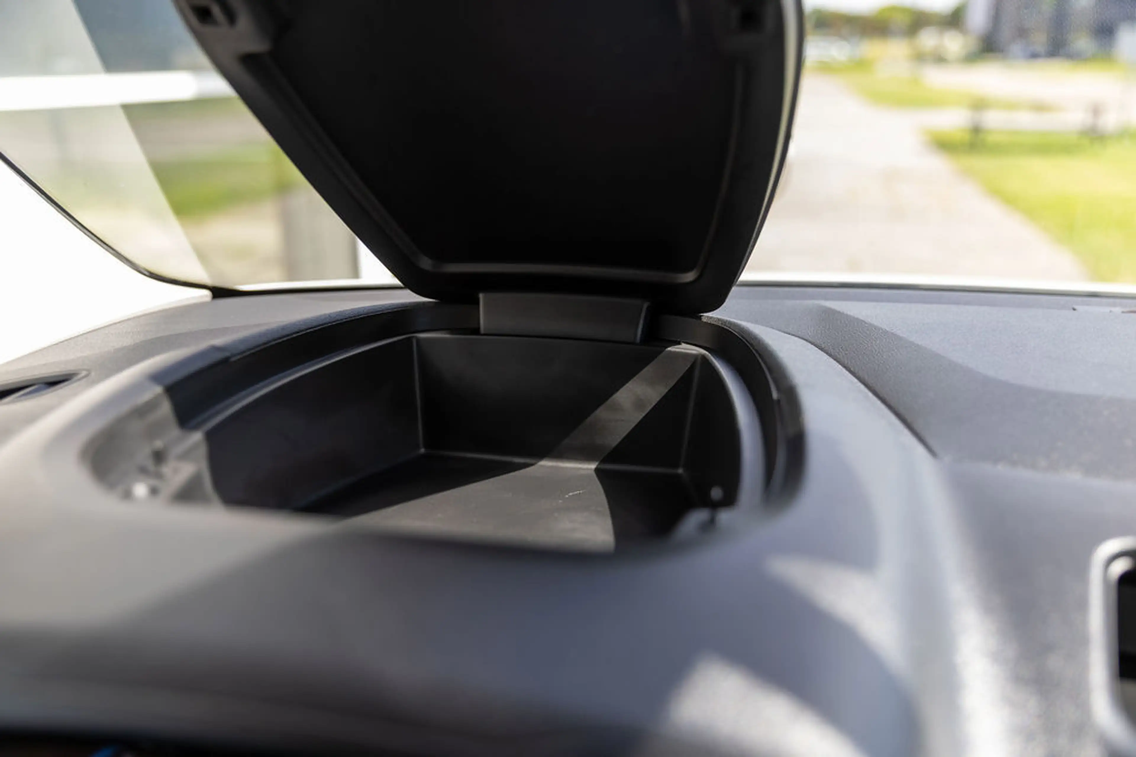 Opel Combo-e Electric 136 L1 50kWh — photo 20