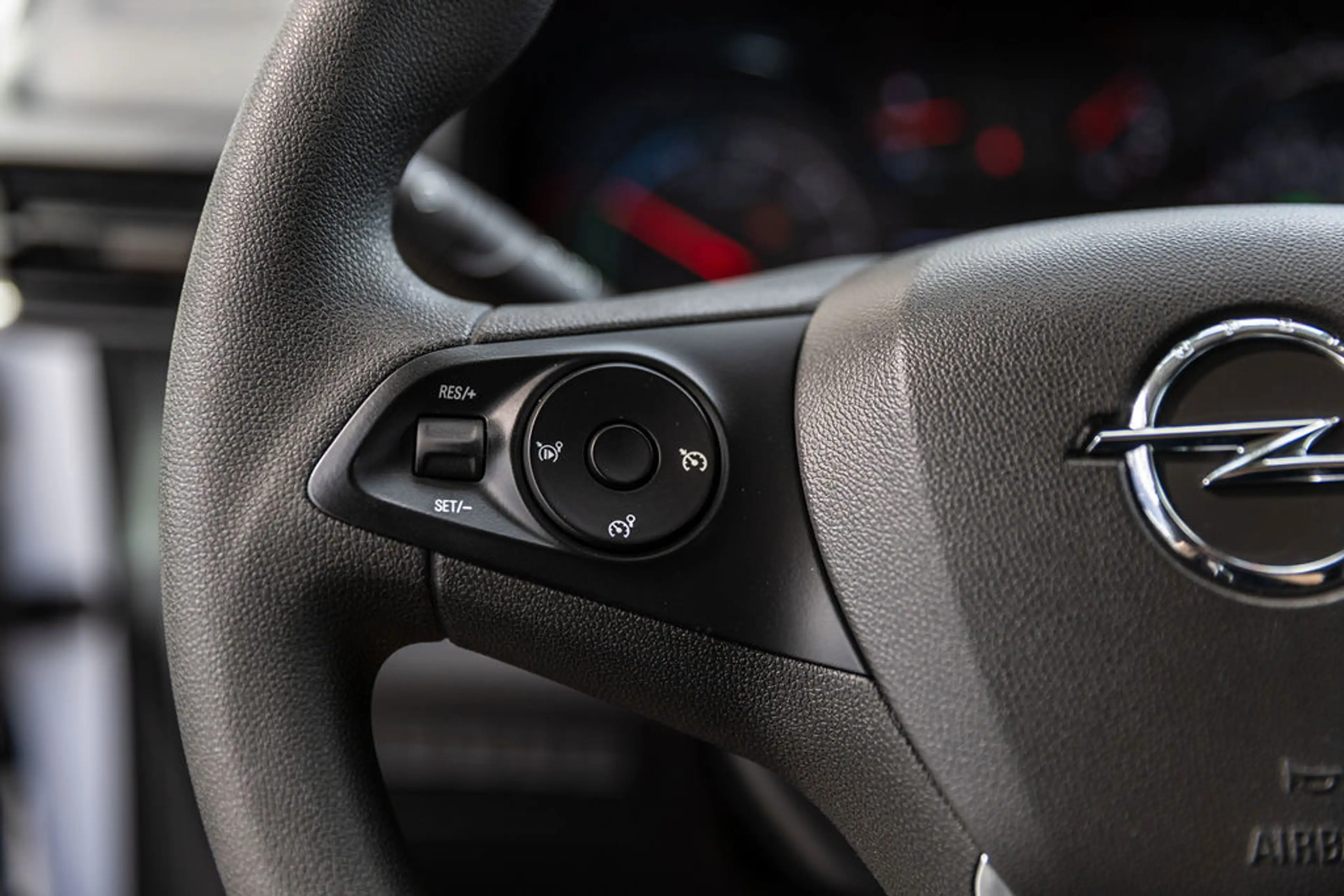 Opel Combo-e Electric 136 L1 50kWh — photo 27