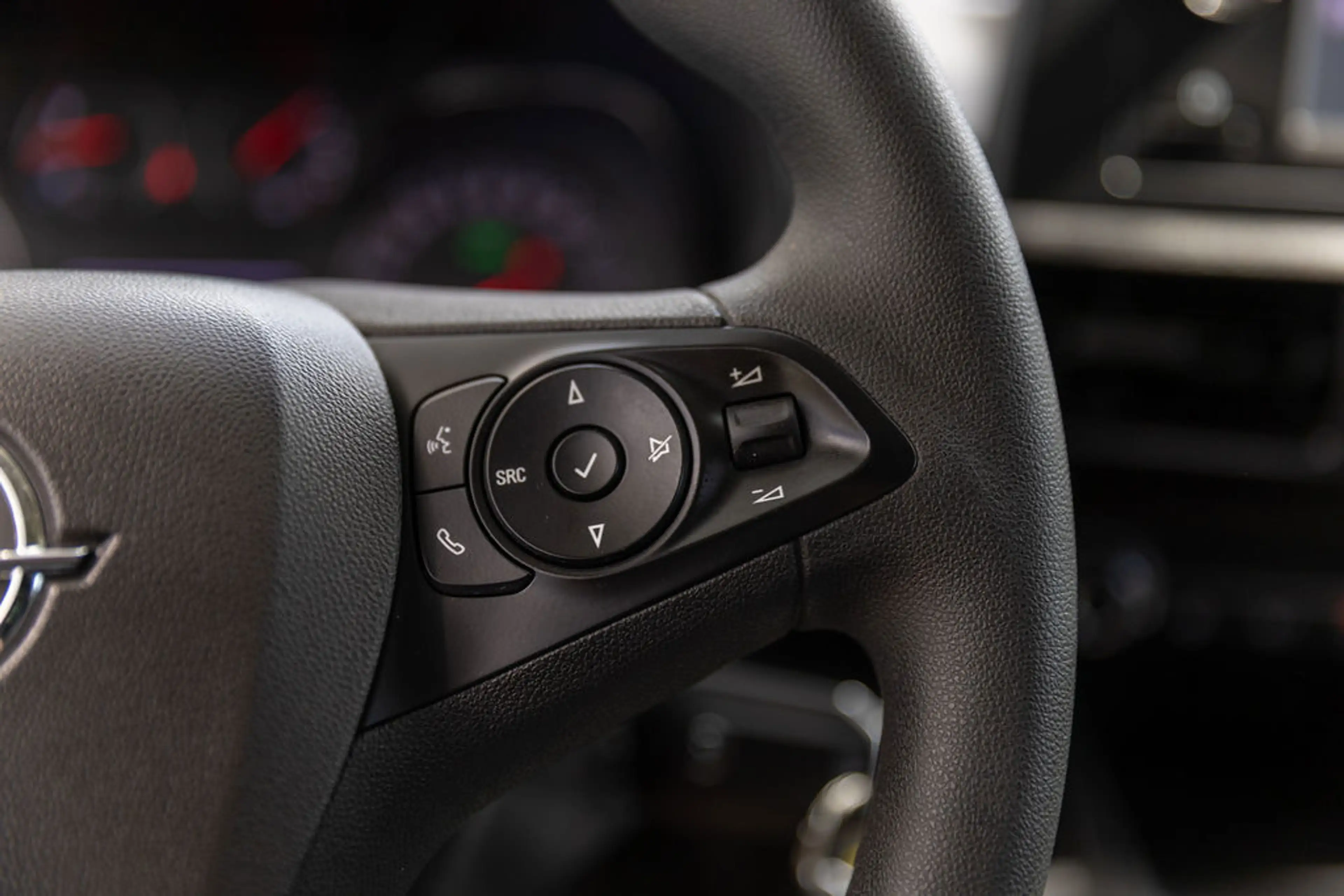 Opel Combo-e Electric 136 L1 50kWh — photo 28