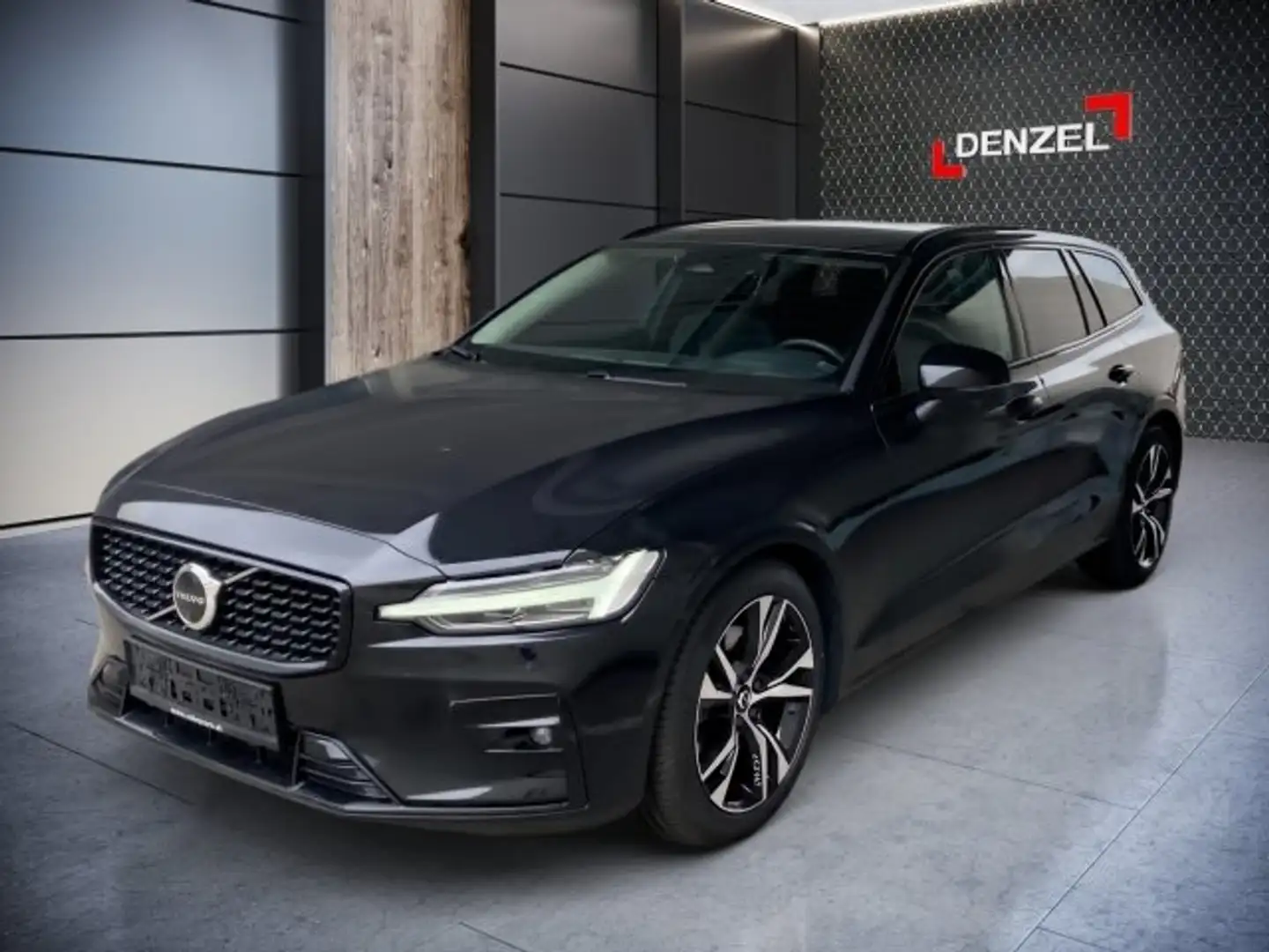 Volvo V60 Plus, B4 Mild Hybrid, Benzin, Dark Zwart - 1