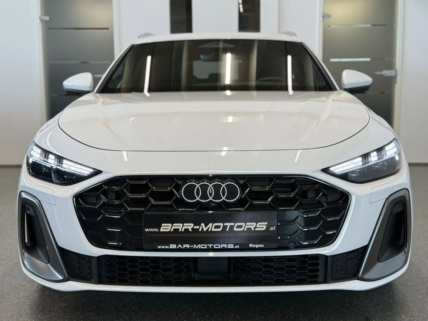 Audi A5 TDI quattro S-LINE*AHK*STHZ*ACC*360GRAD*KEYLESS Weiß - 2