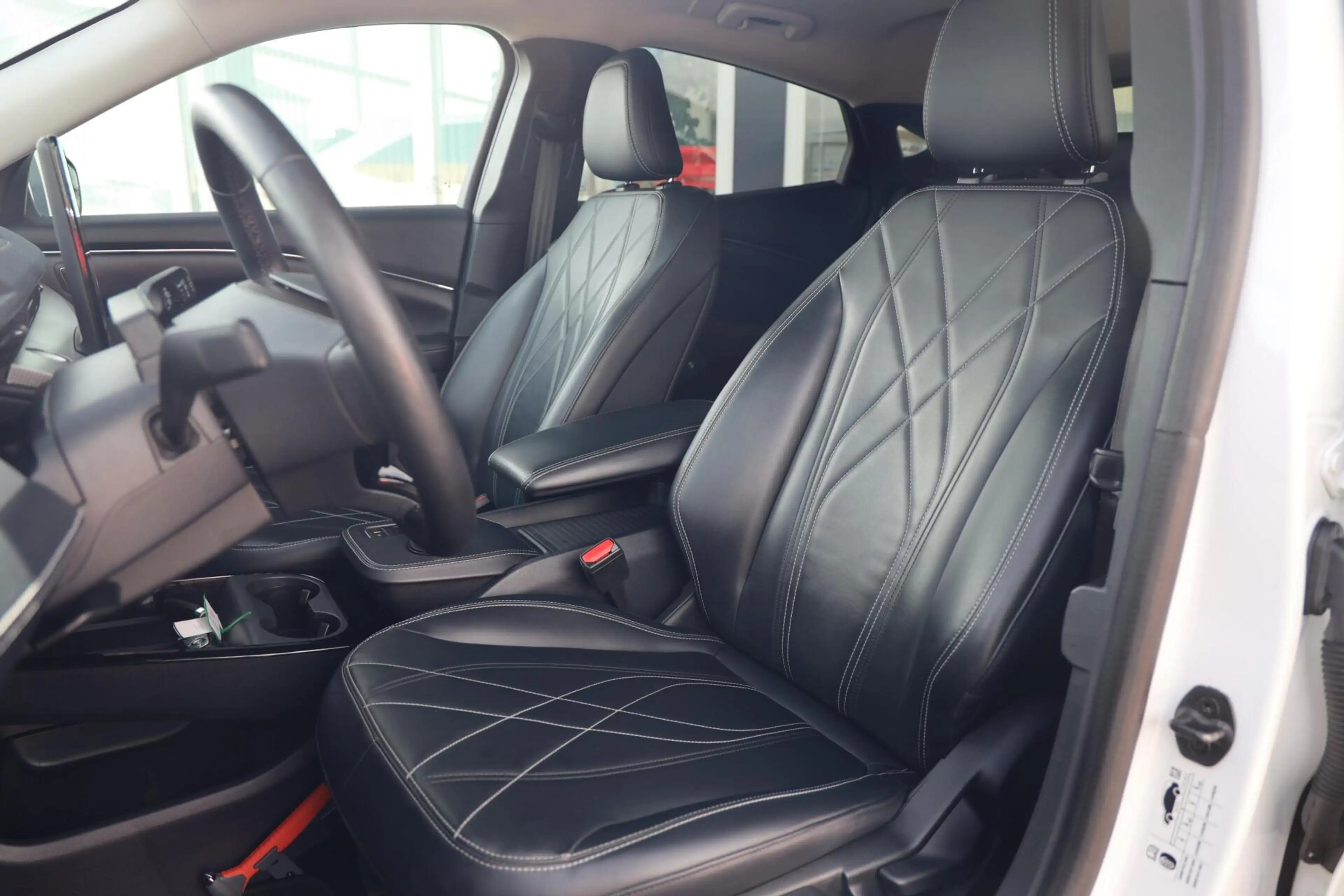 Ford Mustang Mach-E RWD 75 kWh|360 camera|Lederen Bekleding|B&O Audio| — photo 8