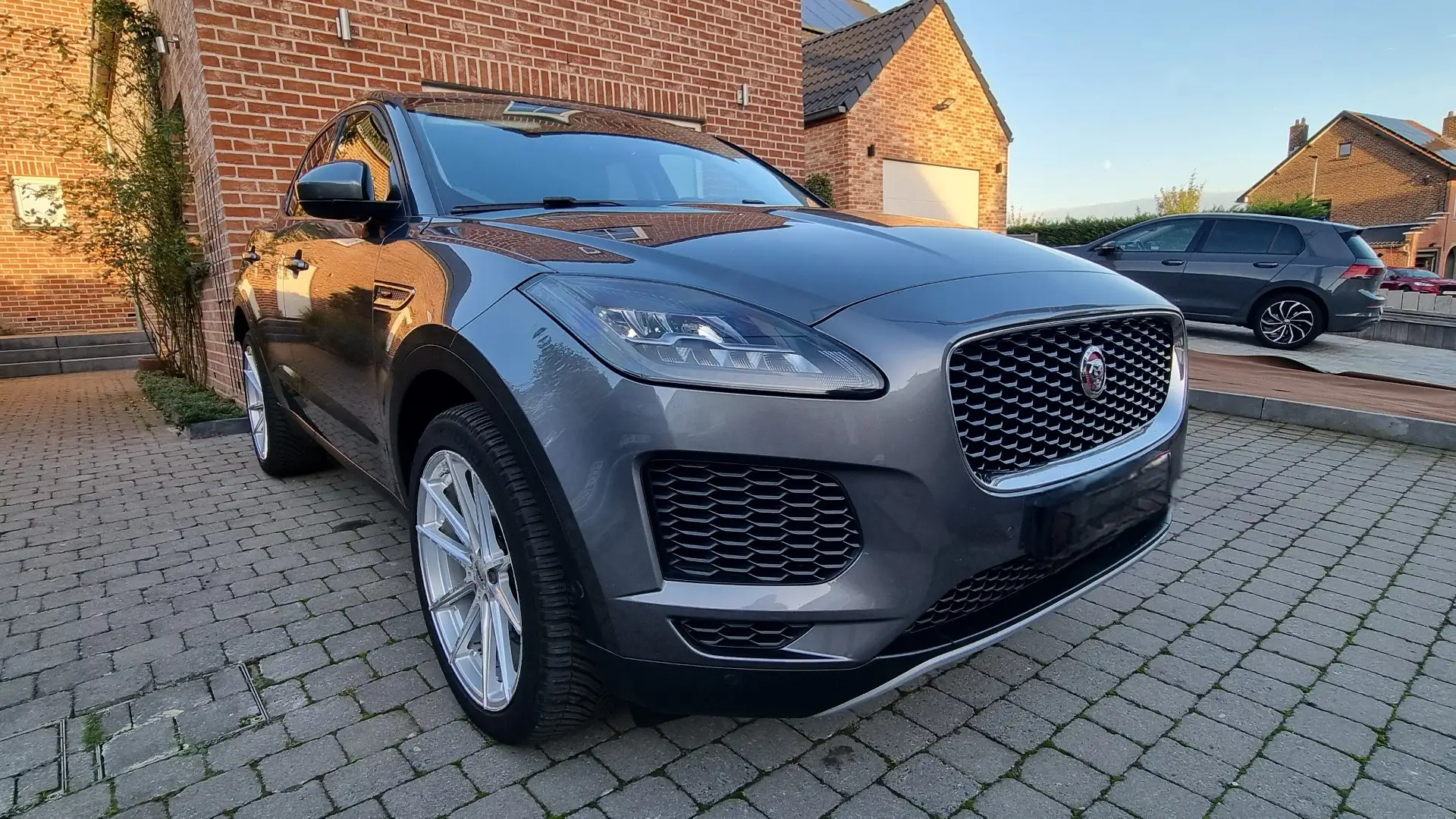 Jaguar E-Pace 2.0 T AWD S *Service History Jaguar* Gris - 1