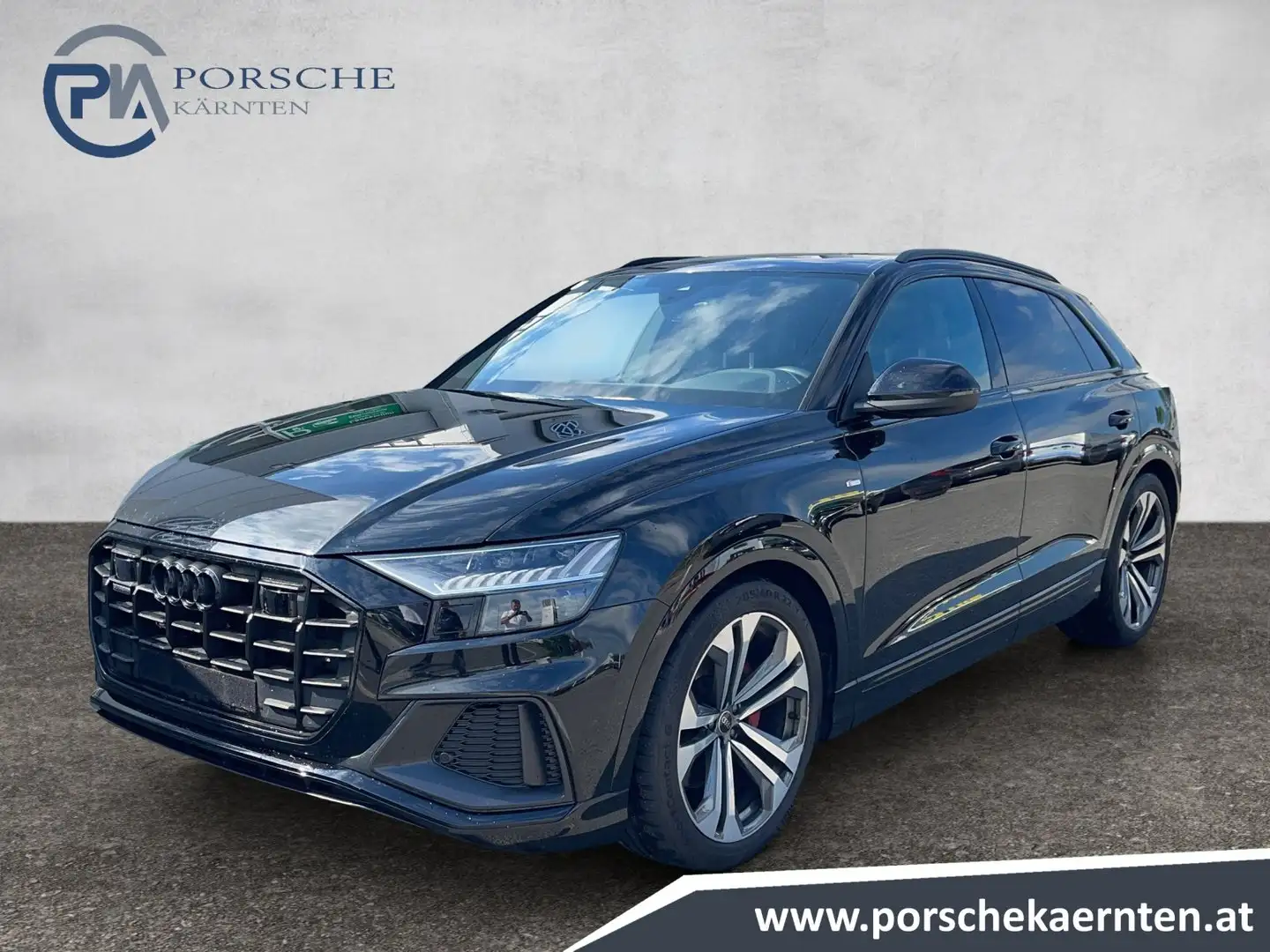 Audi Q8 50 TDI quattro Siyah - 1