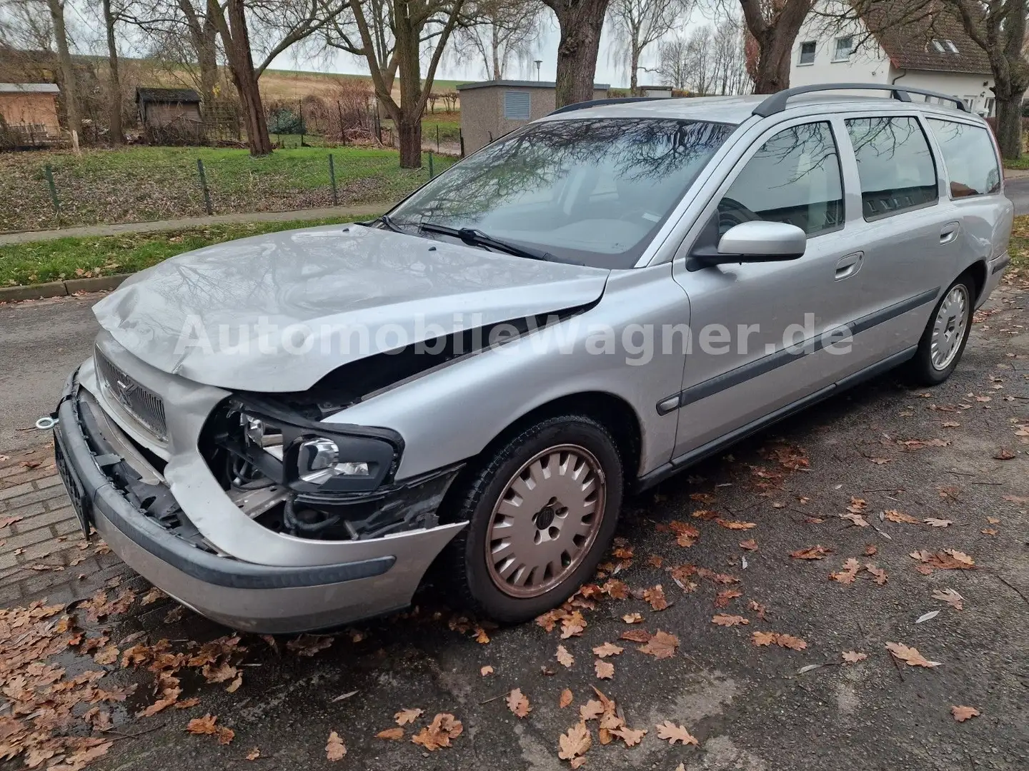 Volvo V70 Kombi D5 Motor + Getriebe + Airbags OK !!! Argent - 1