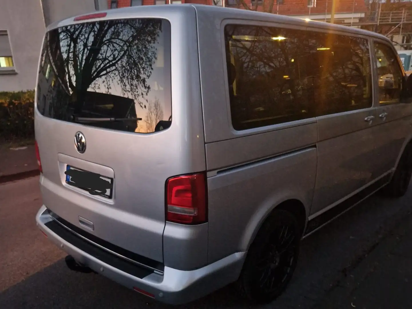 Volkswagen T5 Multivan Transporter T5 TDI (BiTDI) Kurz Team Argent - 2