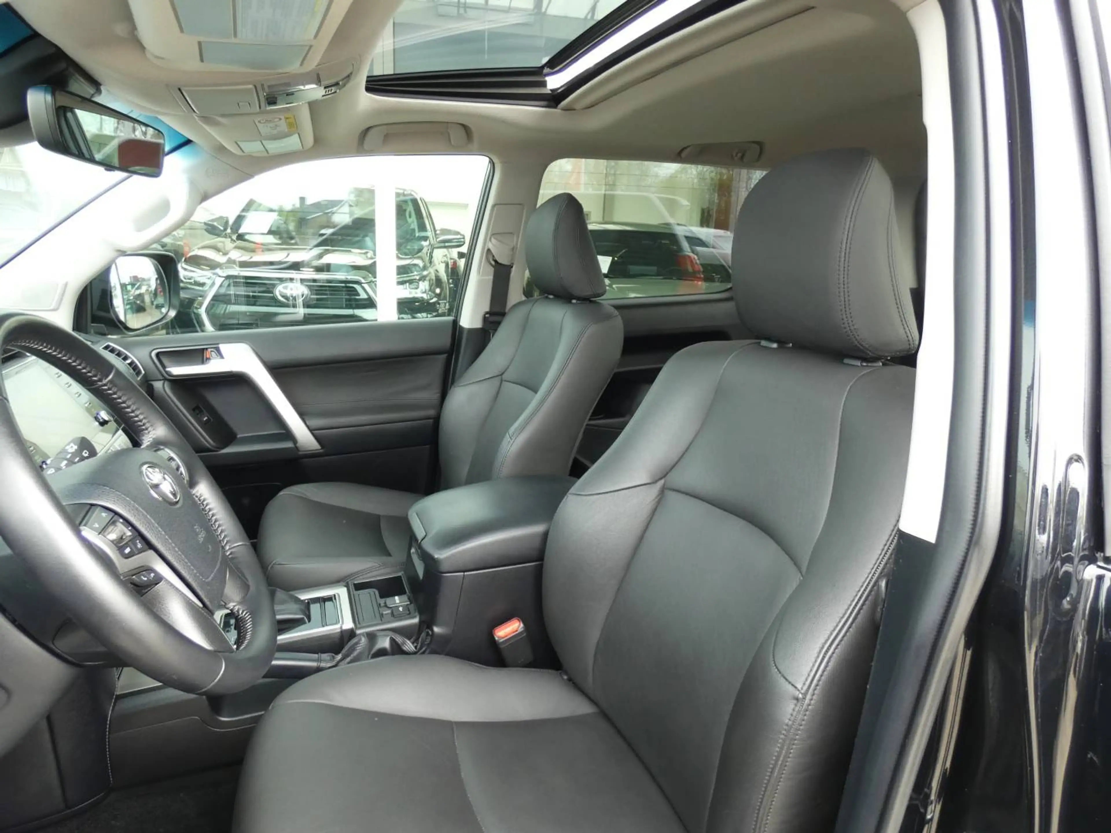 Toyota Land Cruiser Automaat *47893+btw* STYLE +WINCH +LEDER +LICHTE VRACHT +3500KG SLEEPVERMOGEN +360°CAMERA +OPEN DAK — photo 11