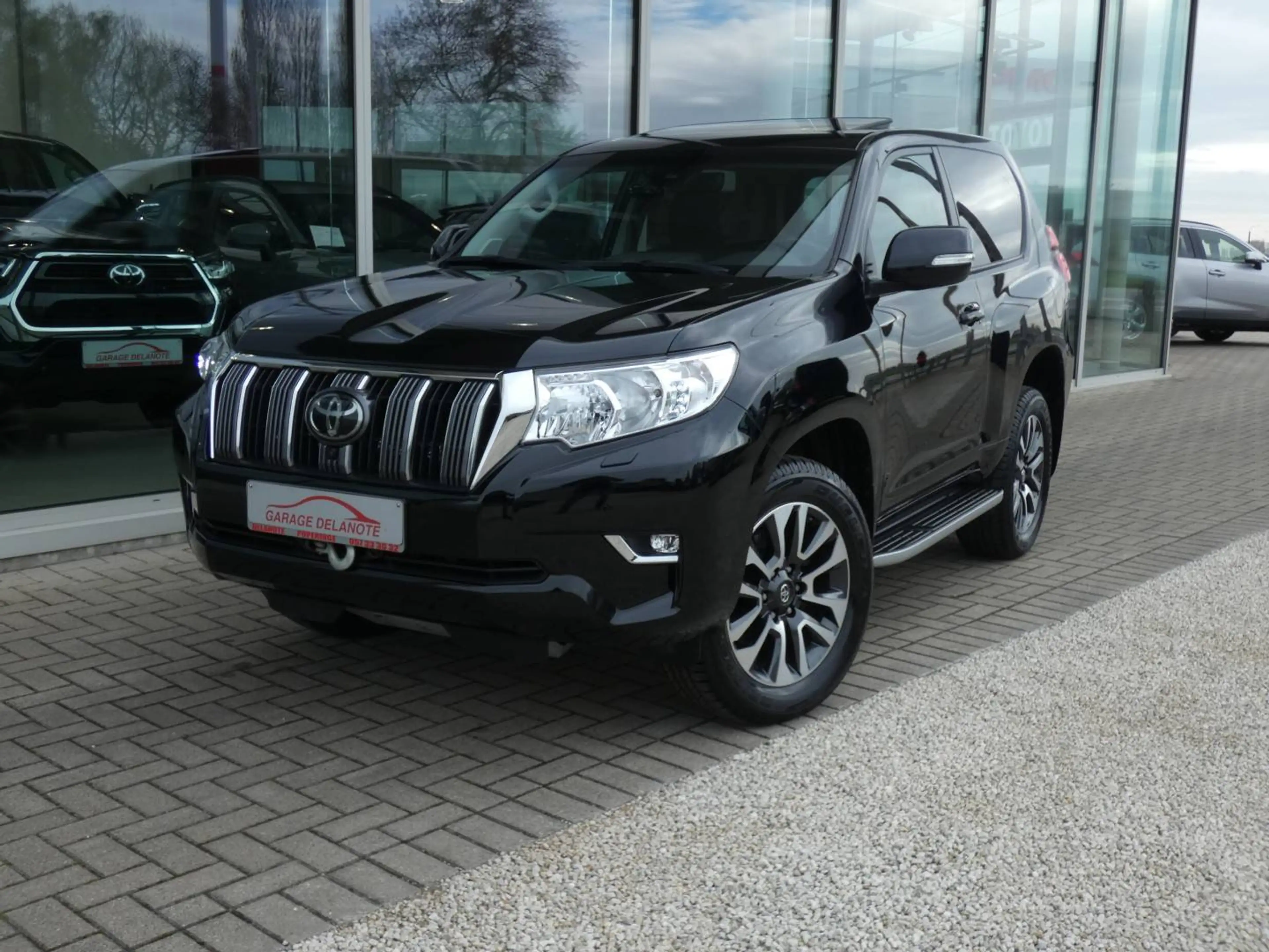 Toyota Land Cruiser Automaat *47893+btw* STYLE +WINCH +LEDER +LICHTE VRACHT +3500KG SLEEPVERMOGEN +360°CAMERA +OPEN DAK — photo 2