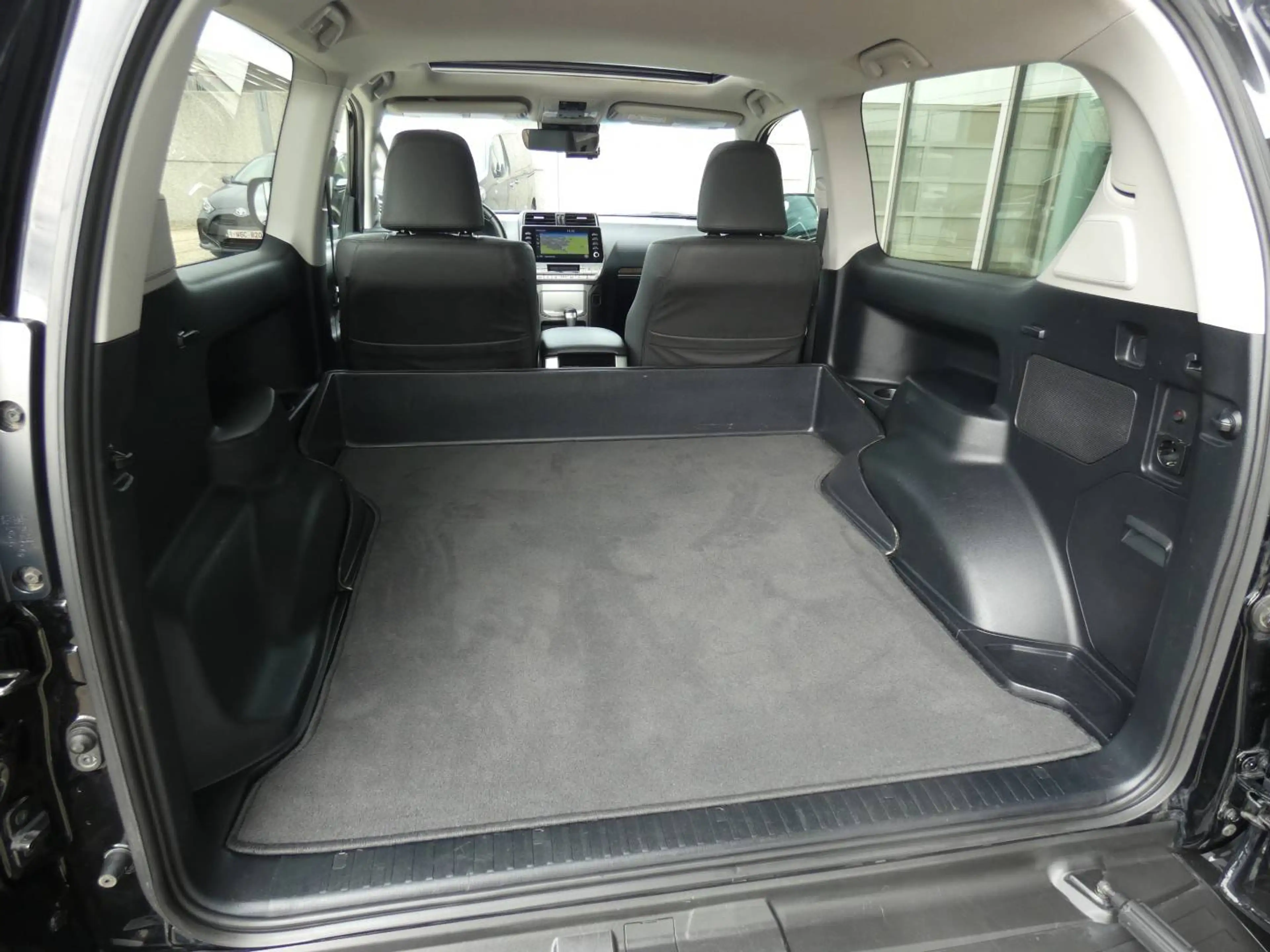 Toyota Land Cruiser Automaat *47893+btw* STYLE +WINCH +LEDER +LICHTE VRACHT +3500KG SLEEPVERMOGEN +360°CAMERA +OPEN DAK — photo 10