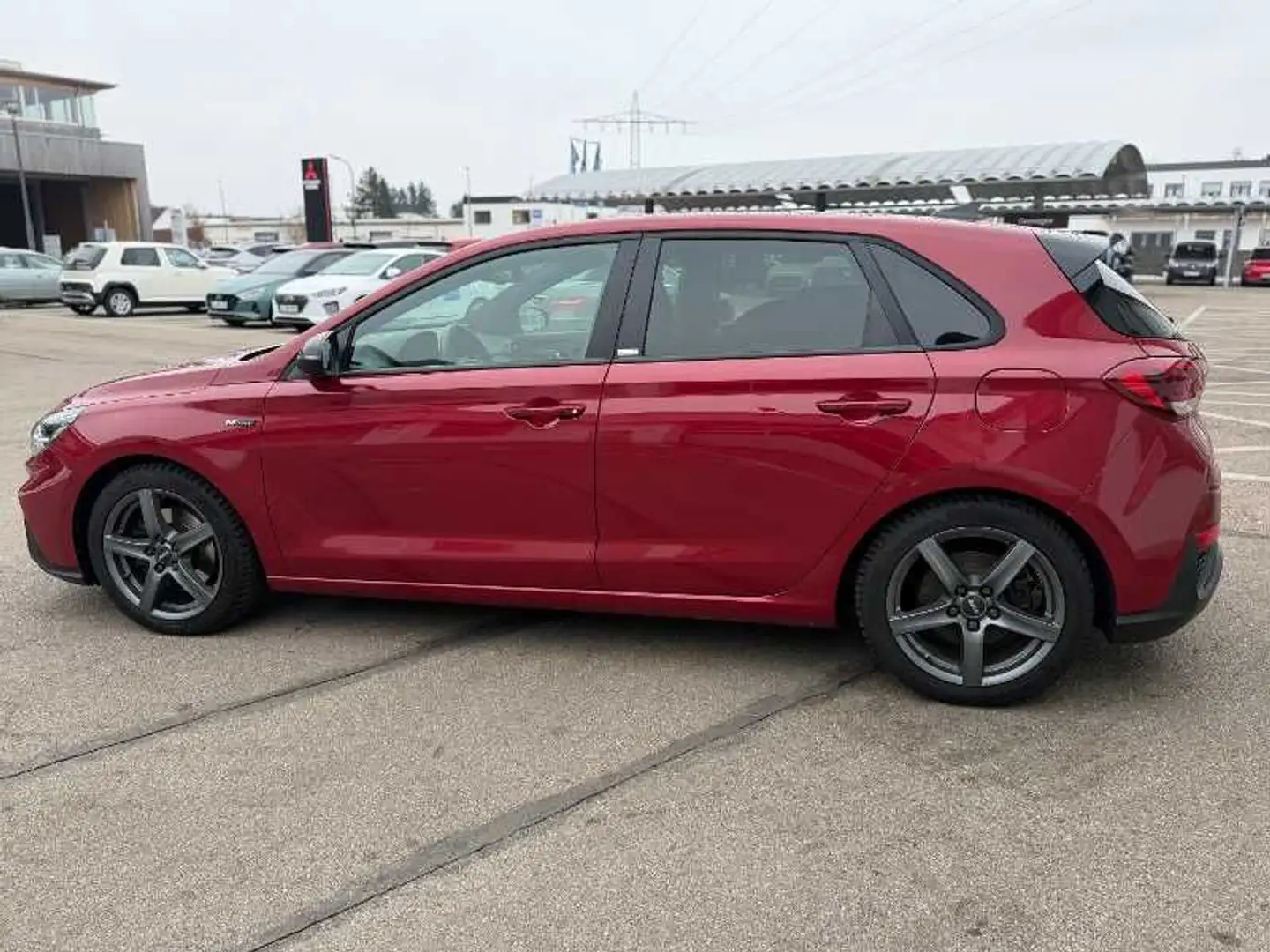 Hyundai i30 1.5 N-LINE / DCT / Sitzpaket / AHK / WR Rot - 2