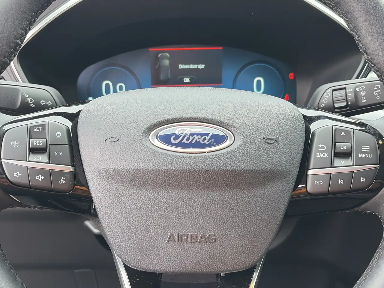 Ford Escape снимка Ford Escape