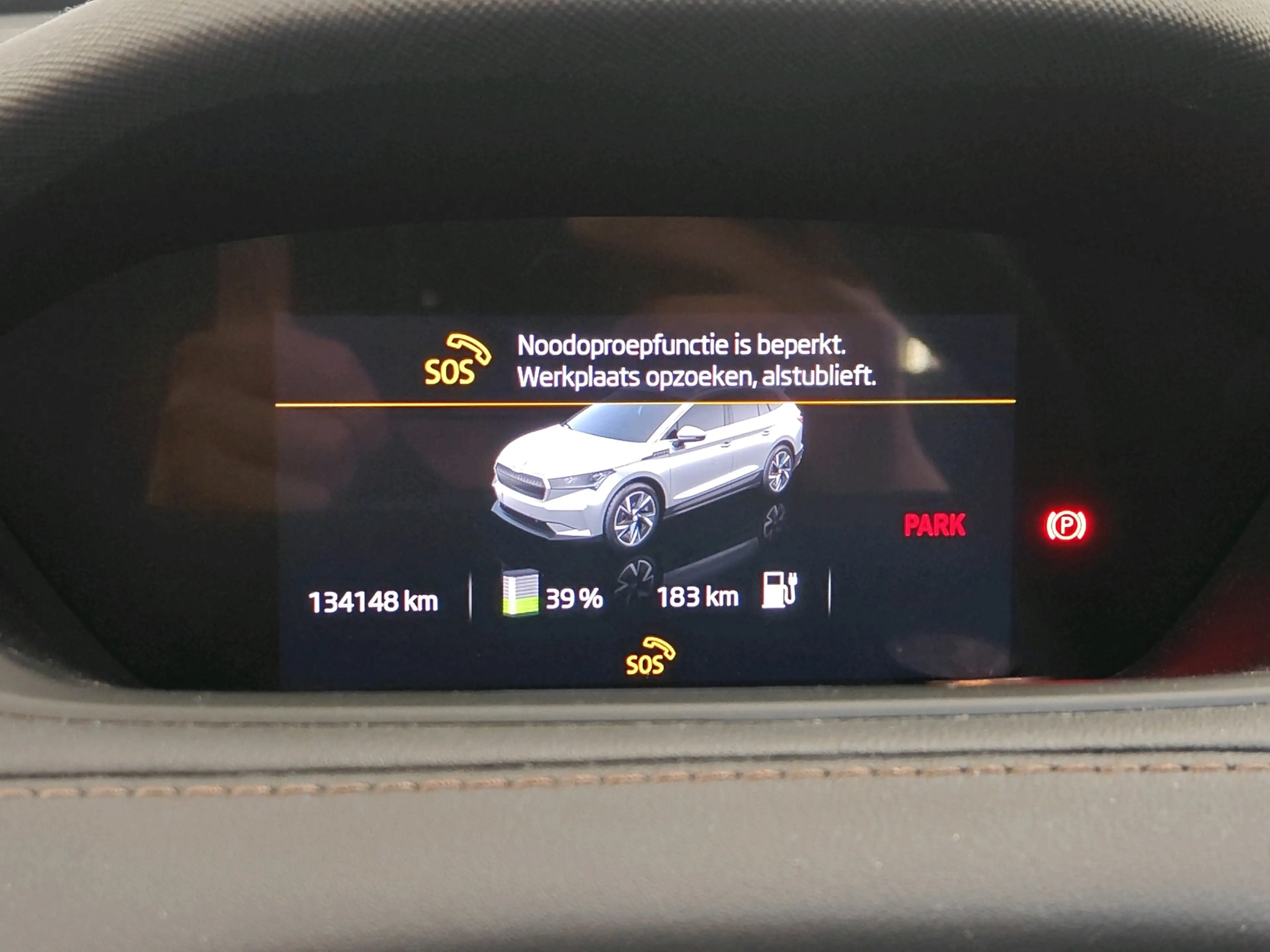 Skoda Enyaq iV 80 204pk | SOH 93% | Licht | Klimaat | Comfort — photo 9