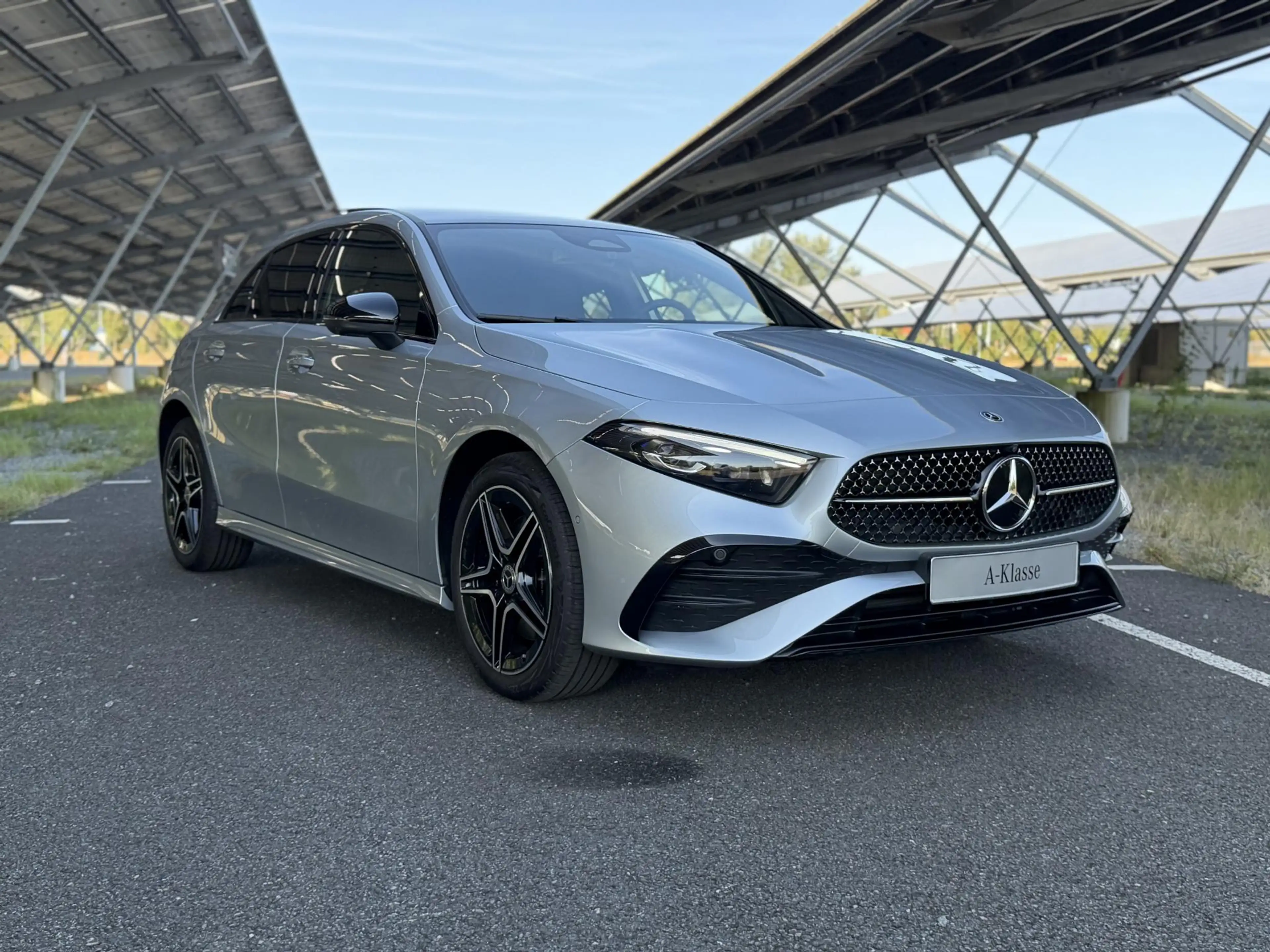 Mercedes-Benz A 250 250e Business Solution AMG | Night | Panoramadak | — photo 3