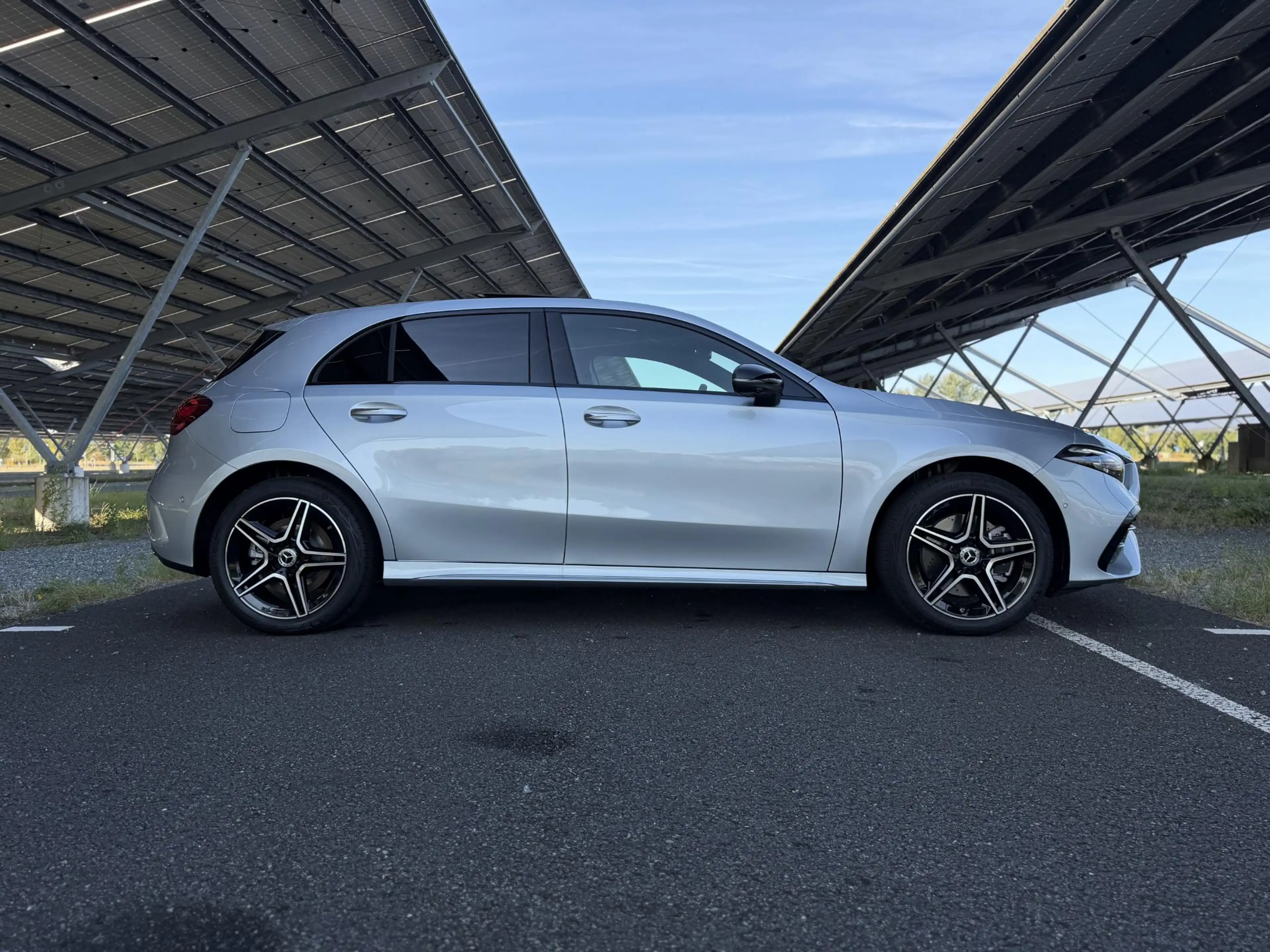 Mercedes-Benz A 250 250e Business Solution AMG | Night | Panoramadak | — photo 4