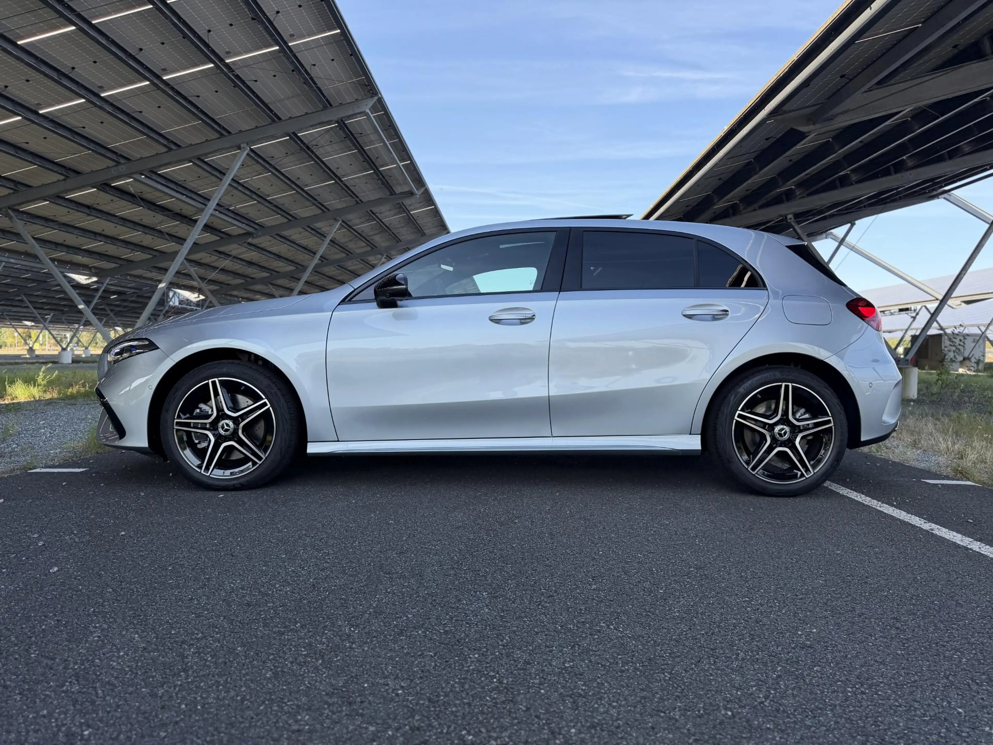 Mercedes-Benz A 250 250e Business Solution AMG | Night | Panoramadak | — photo 8