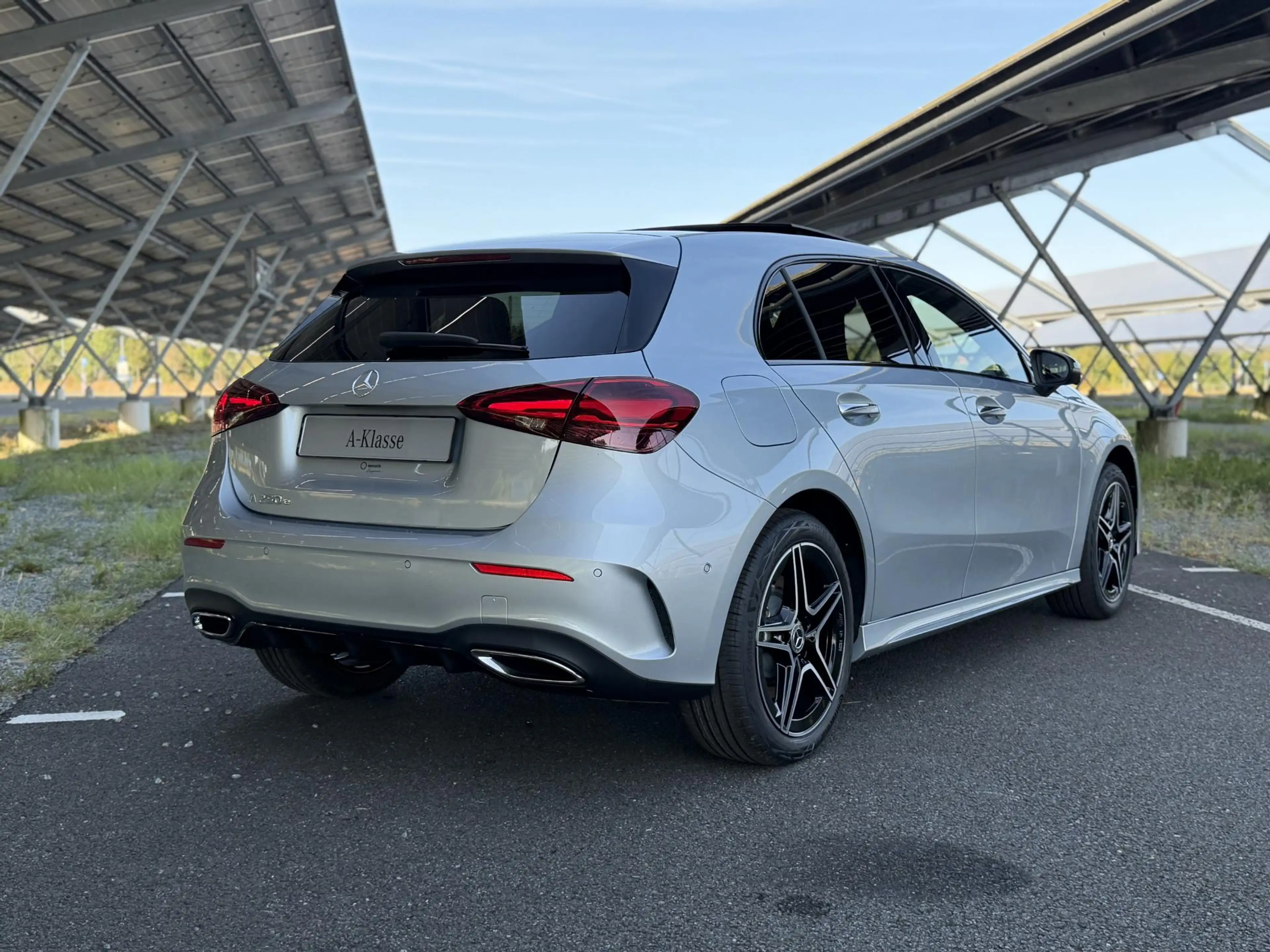 Mercedes-Benz A 250 250e Business Solution AMG | Night | Panoramadak | — photo 5
